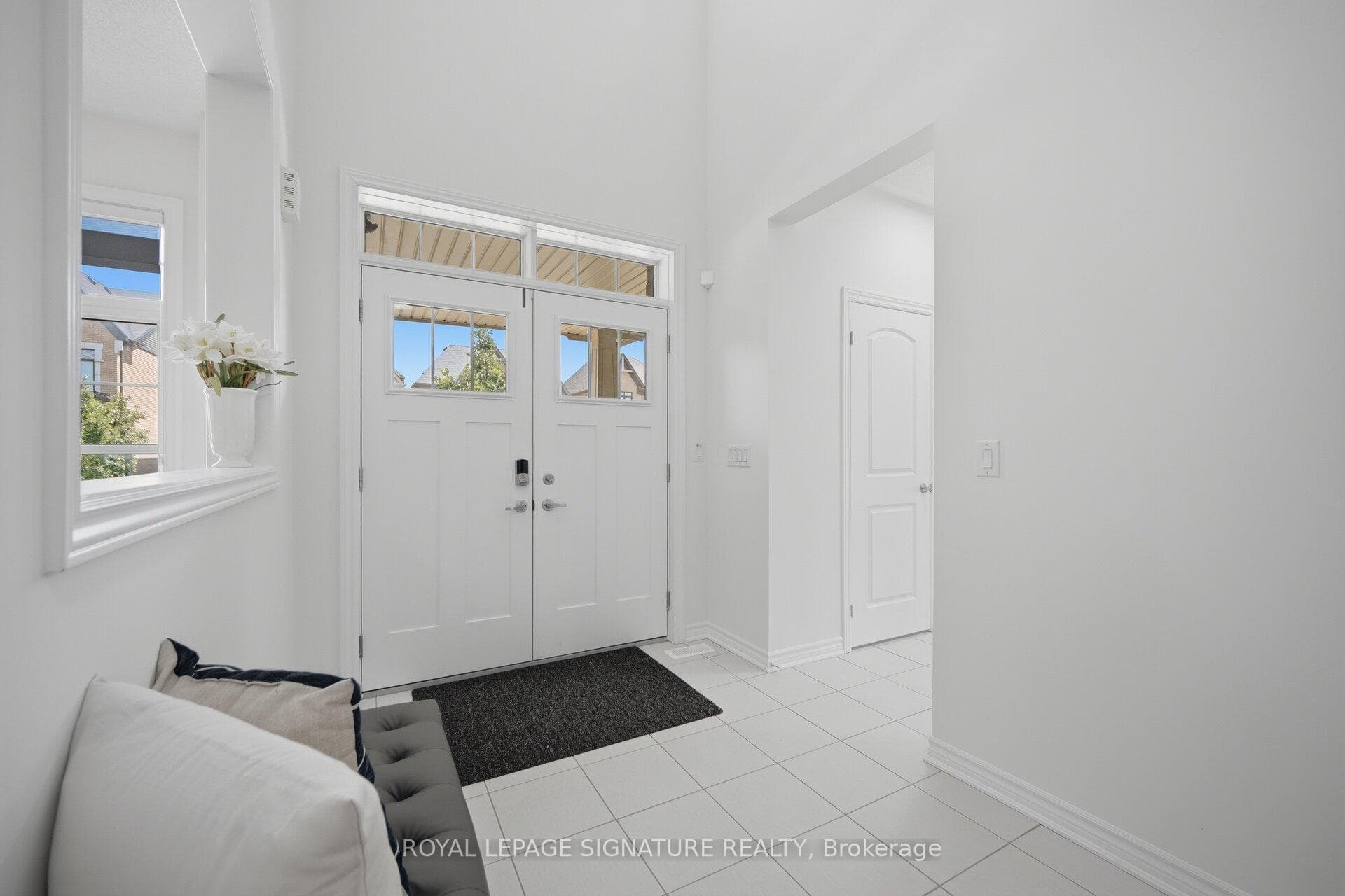 60 Lofthouse Drive photo 4