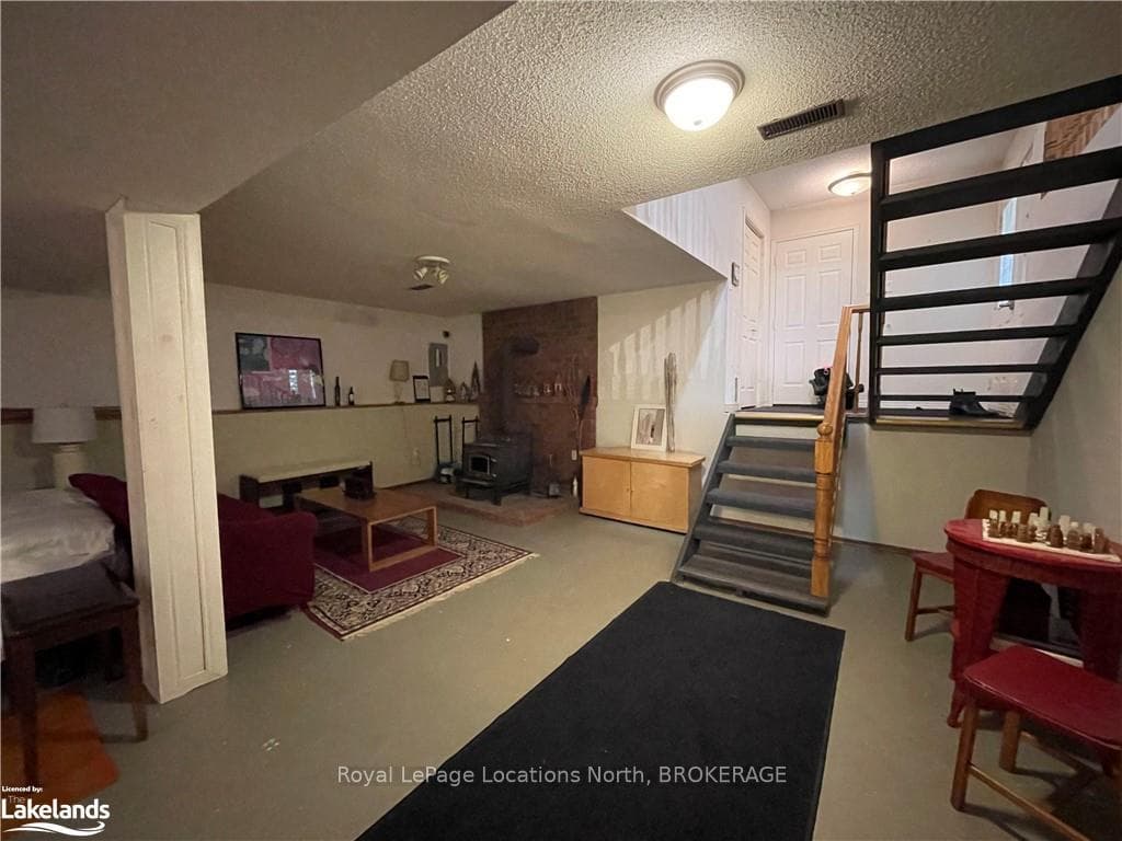 24 55TH Street photo 25