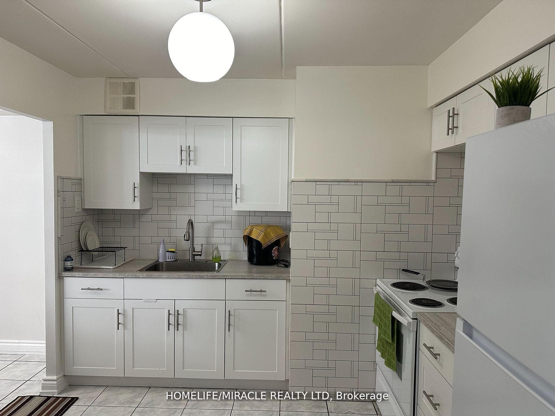 207 Galloway Road Unit 301 photo 15