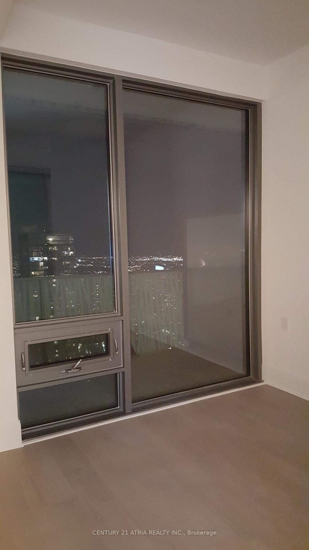 42 Charles Street Unit LPH5005 photo 8