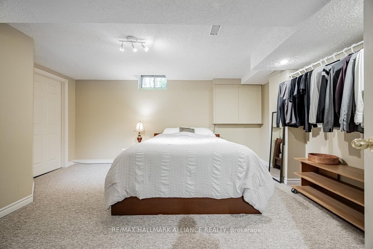 1366 Creekside Drive photo 28