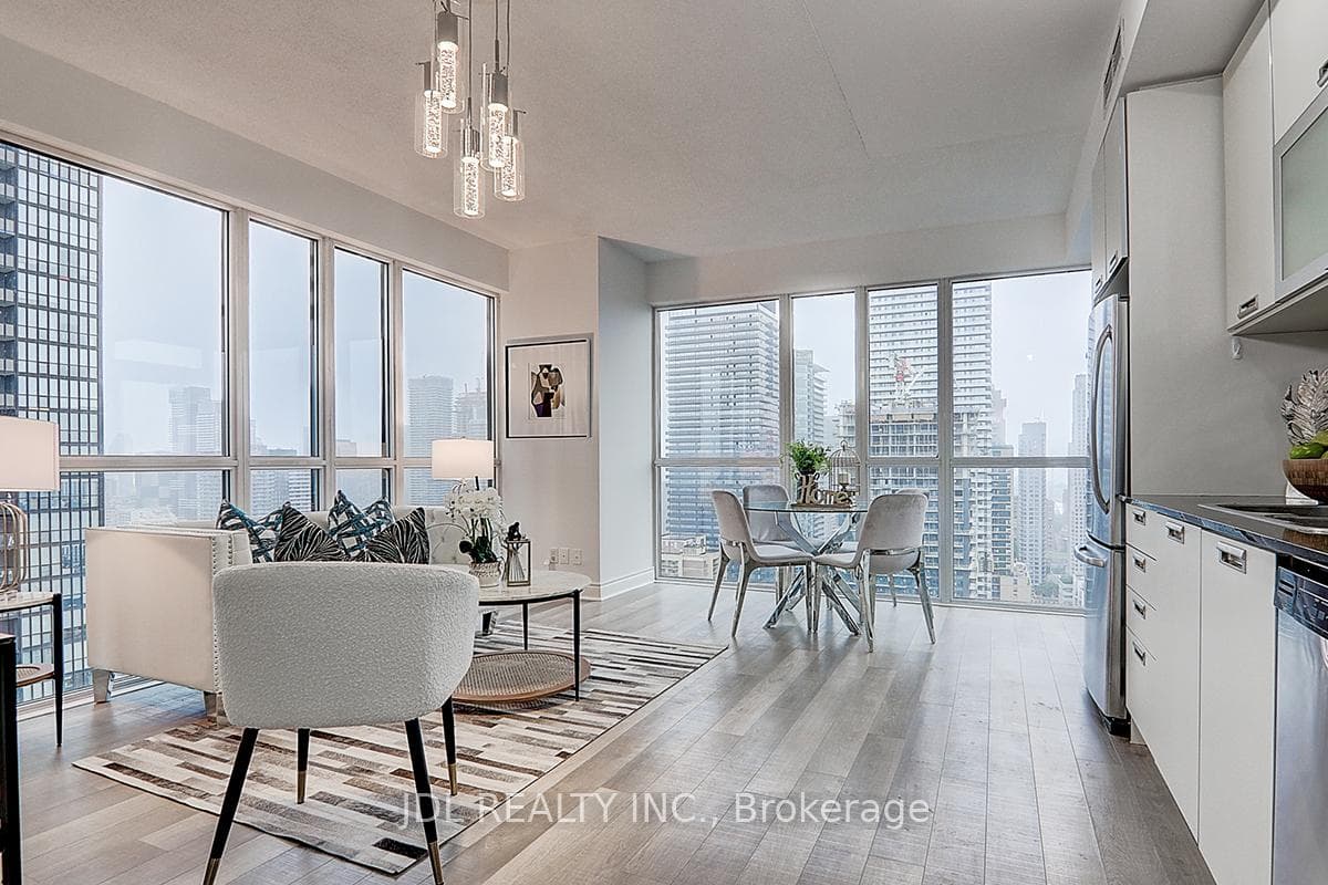 28 Ted Rogers Way Unit 3504 photo 1