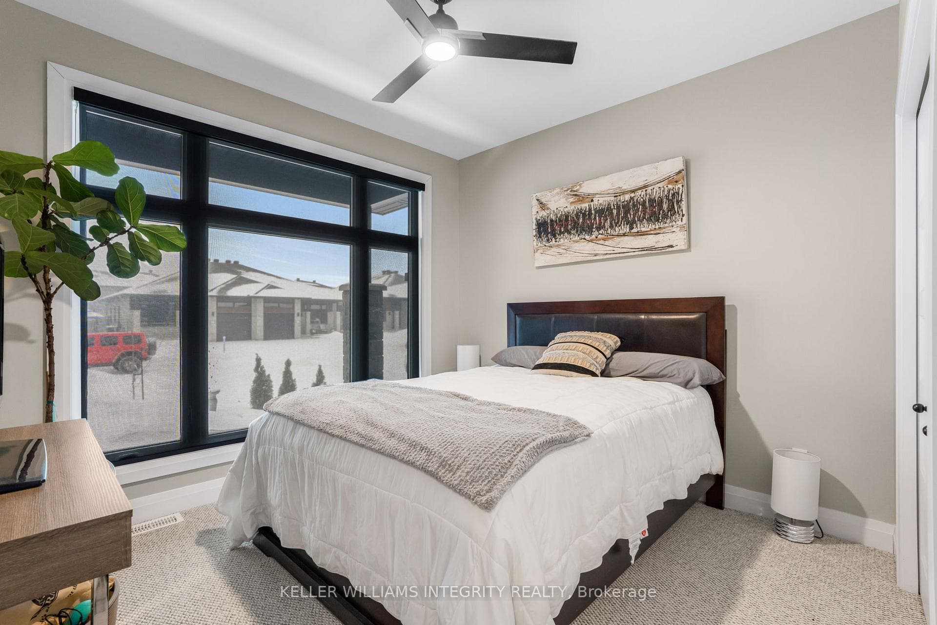 810 Namur Street photo 20