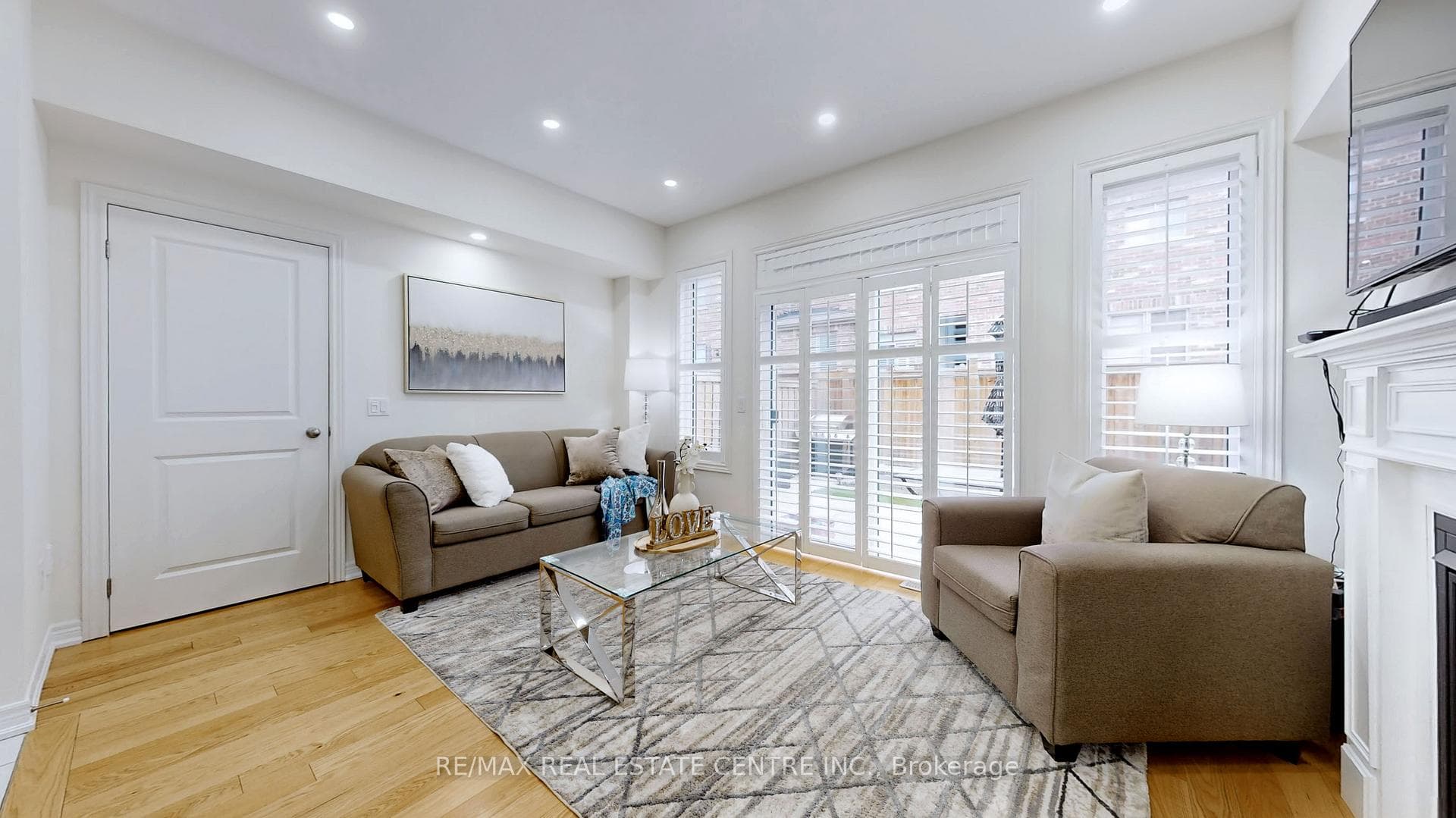 6 Kempsford Crescent photo 12