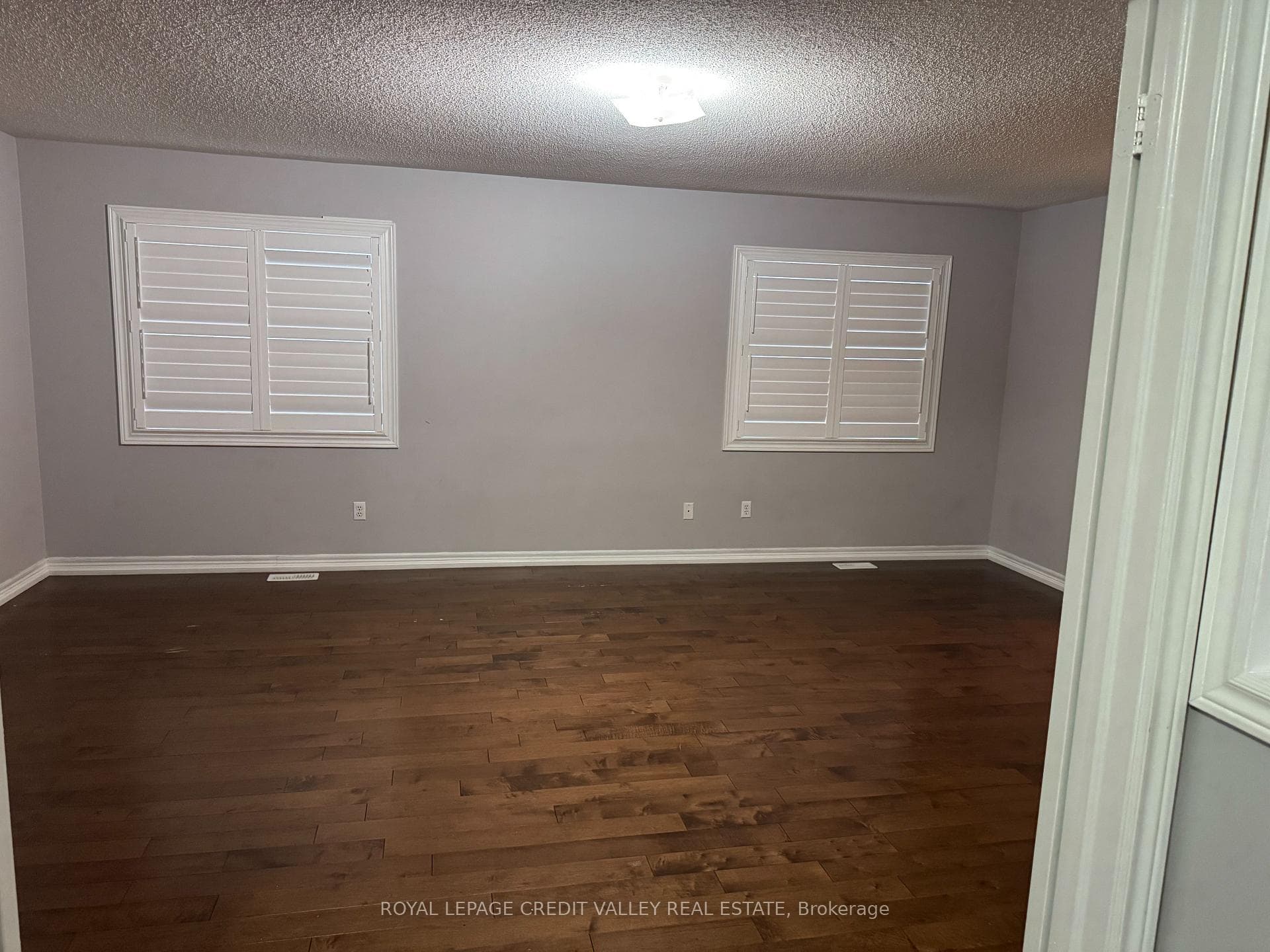 10 Devondale Avenue Unit Upper photo 38