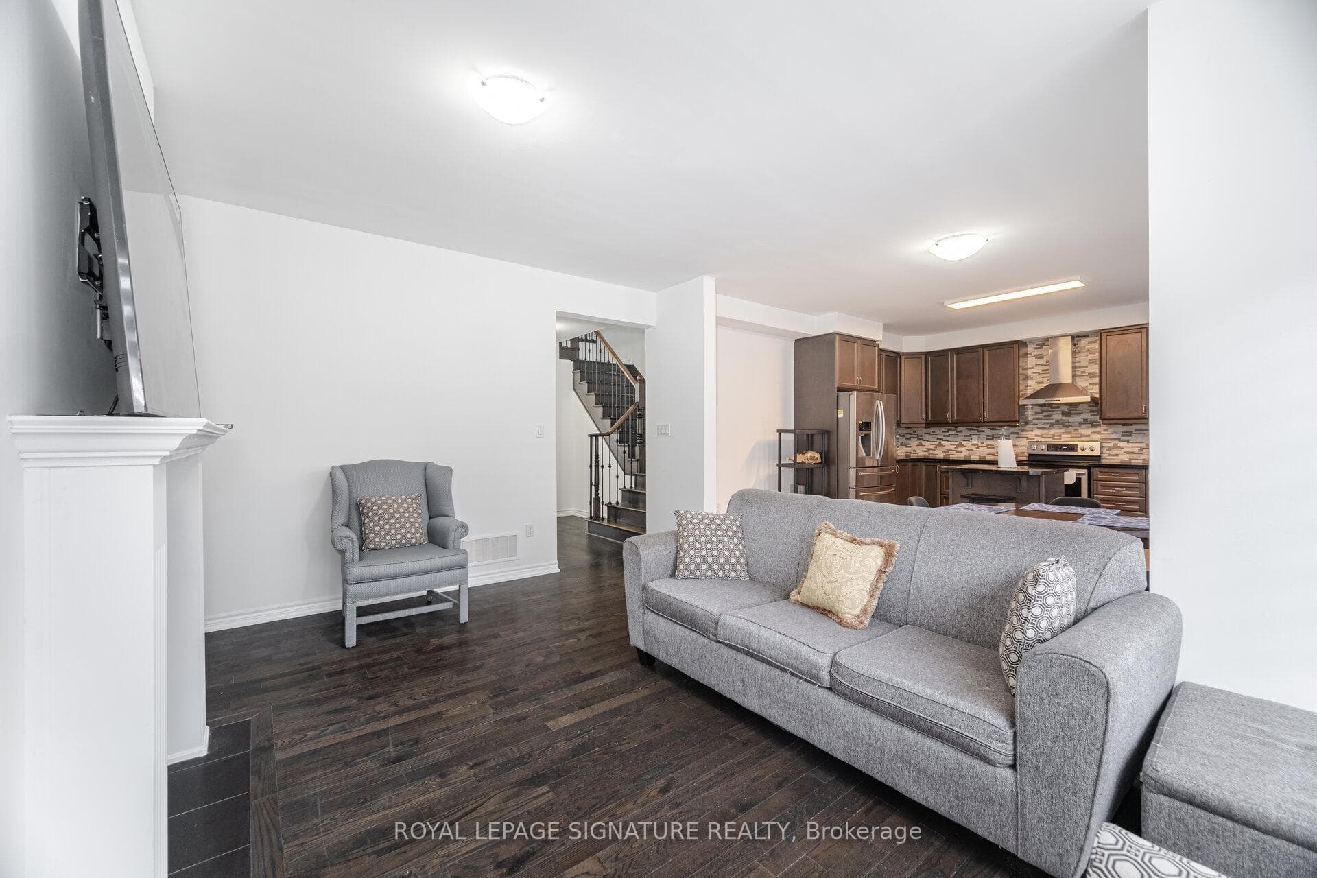 481 Brisdale Drive photo 49