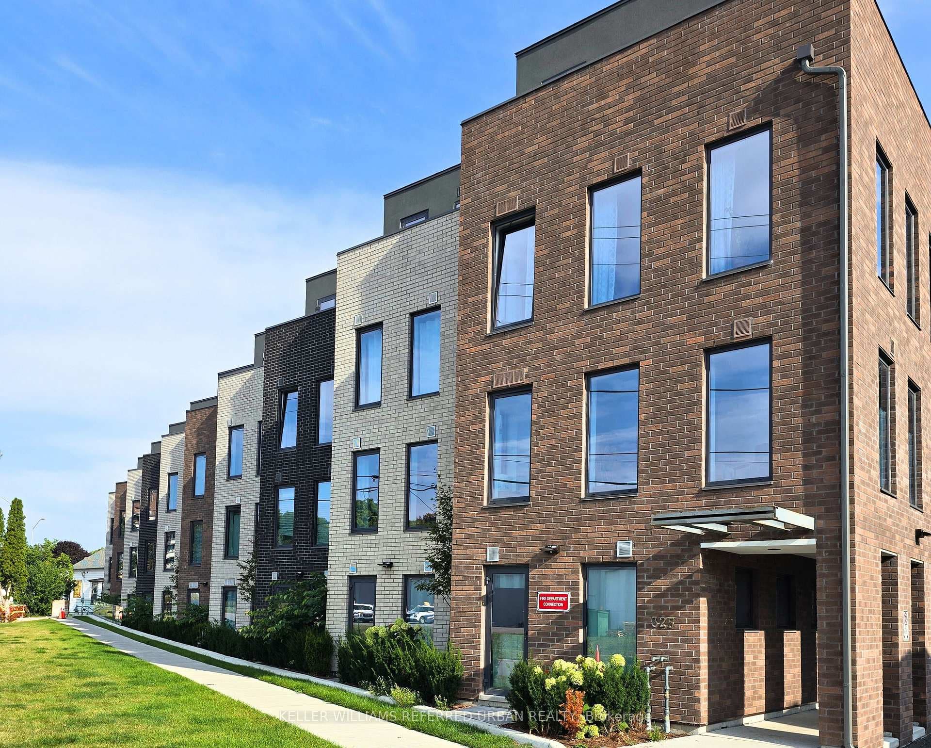 325 University Avenue Unit 211 photo 6