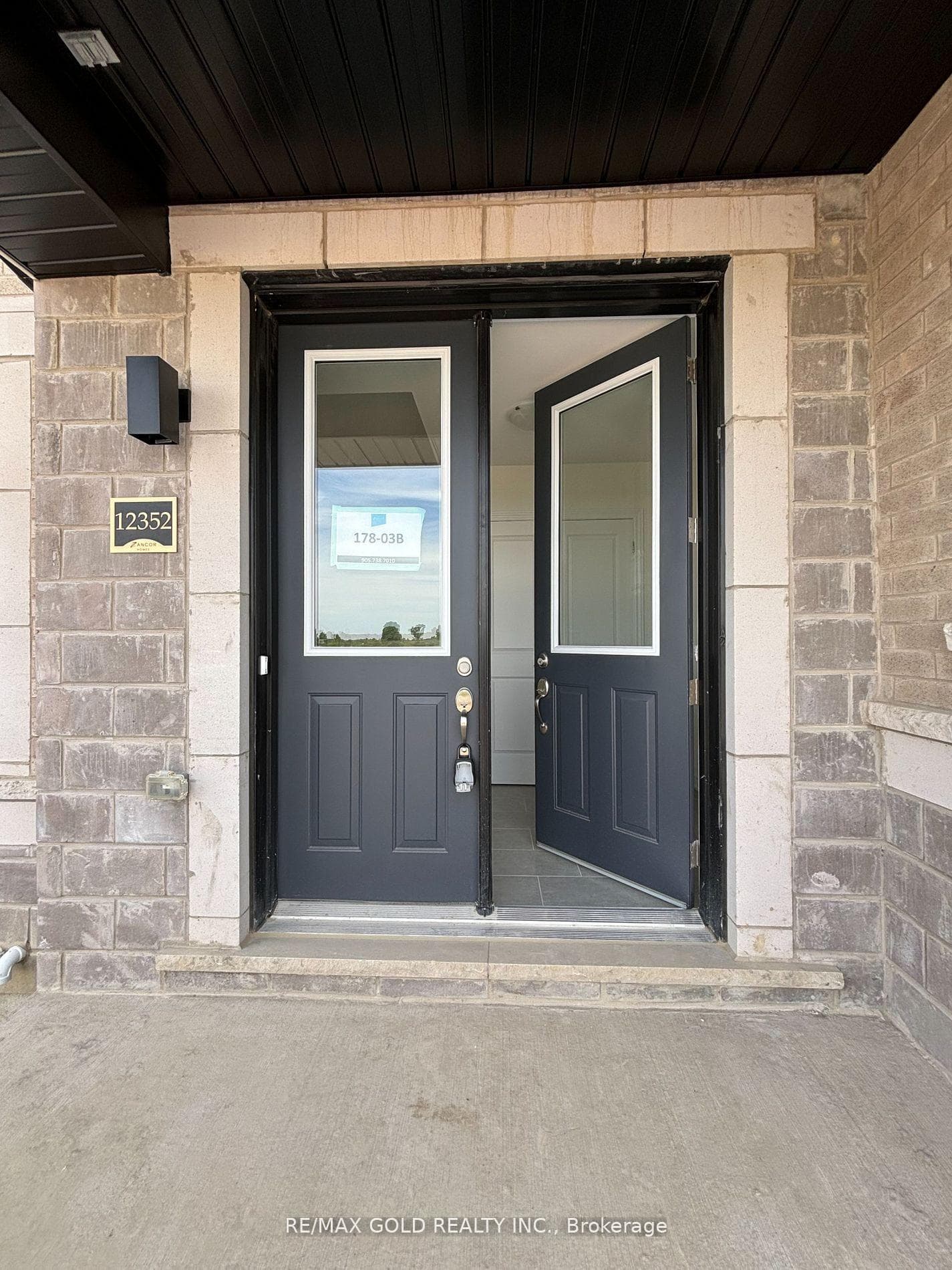 12352 Mclaughlin Road photo 2