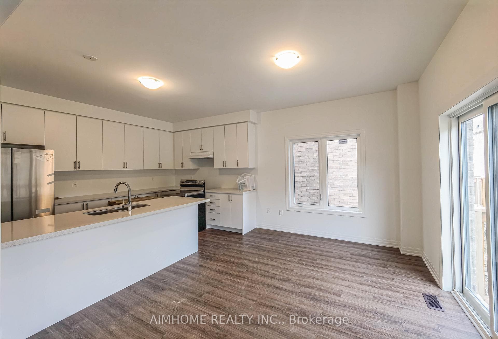 169 Danny Wheeler Boulevard photo 3