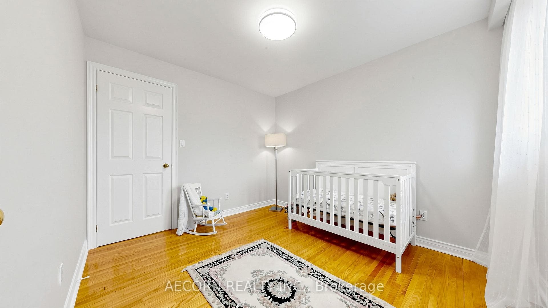 15 Humberland Court photo 22