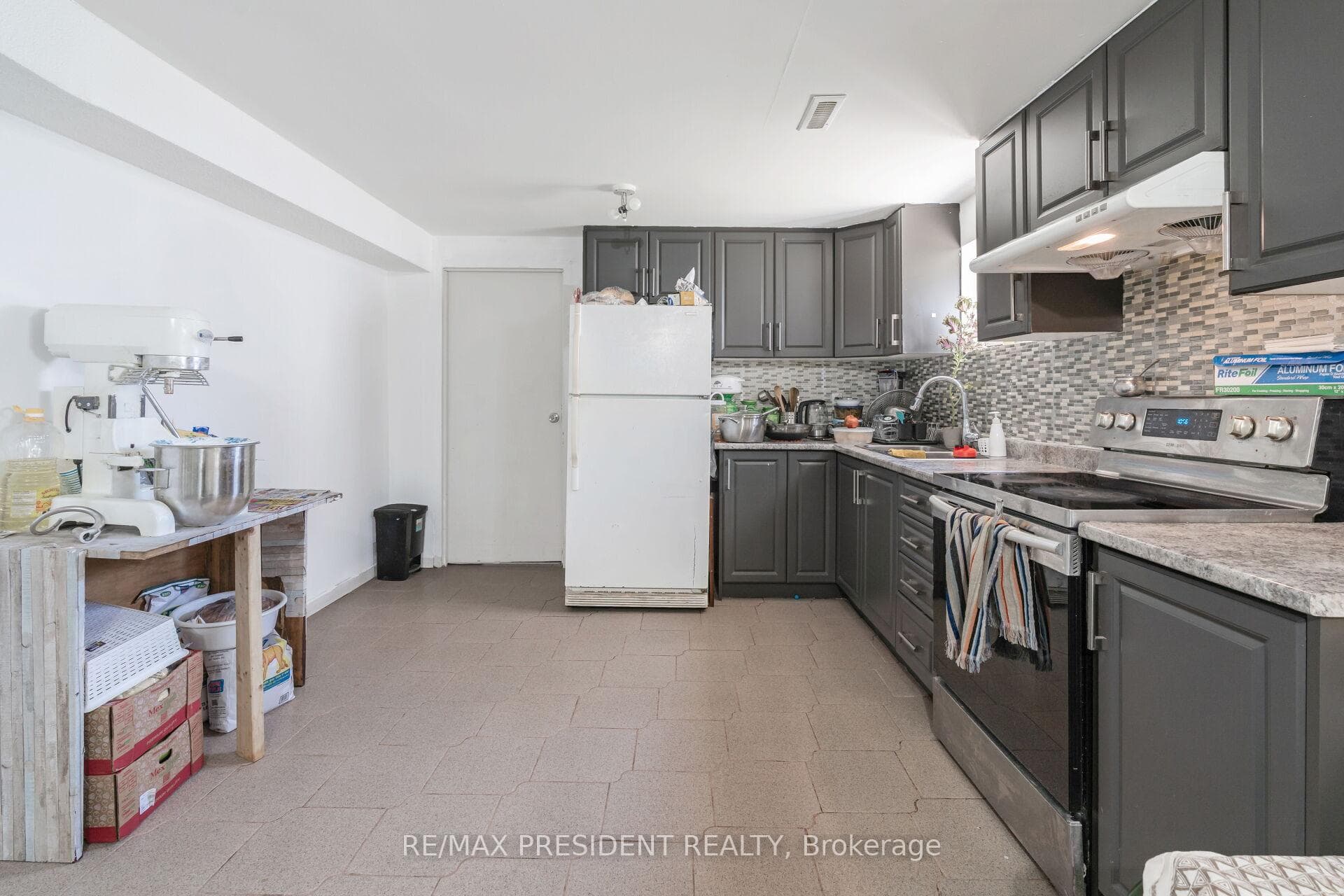 7308 Redfox Road photo 33