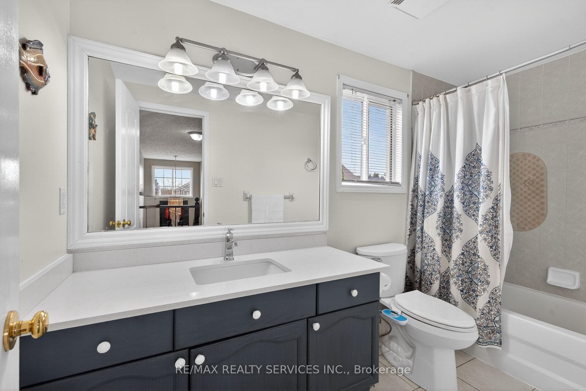 70 Hunter Road photo 33
