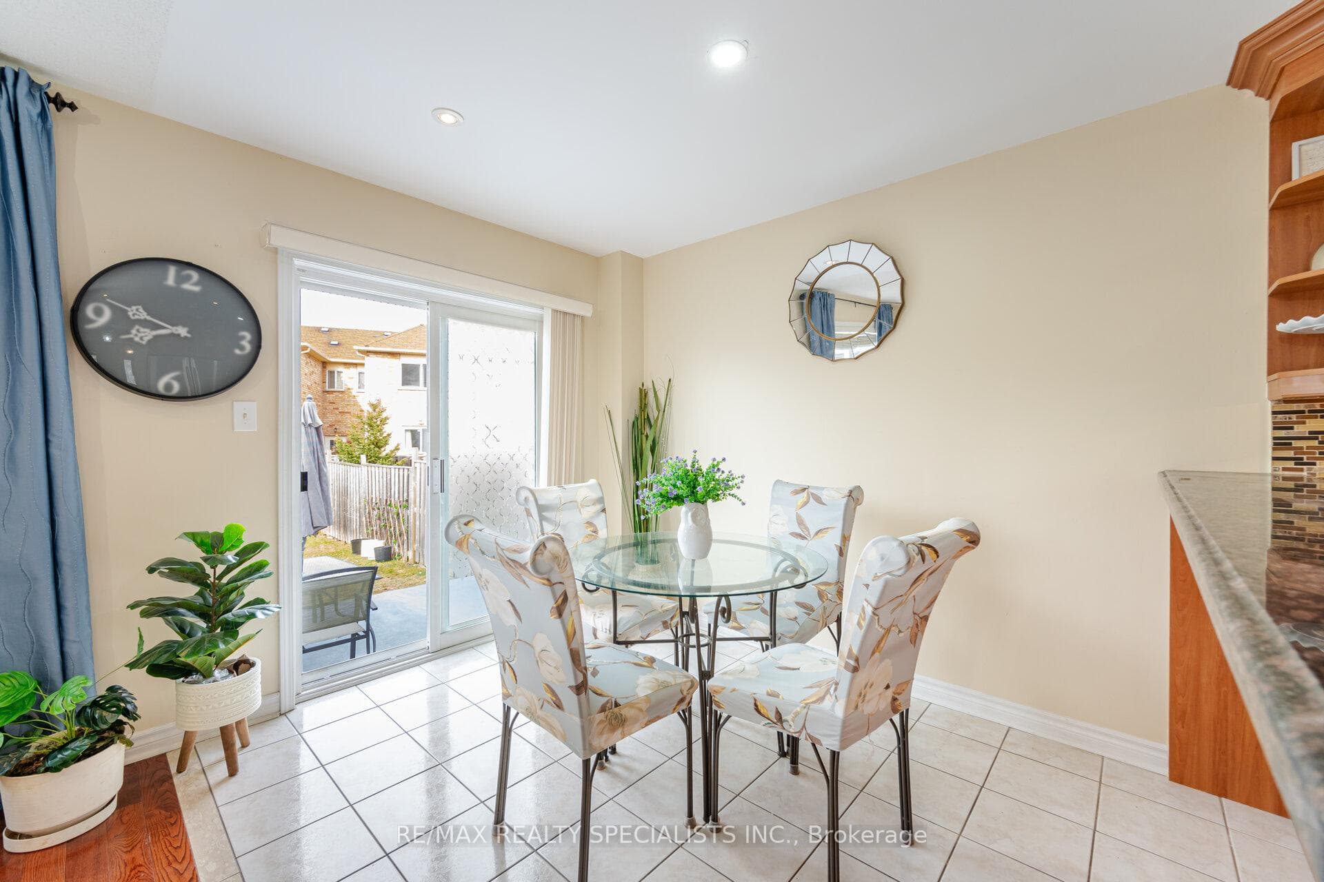 5 Olivett Lane photo 11