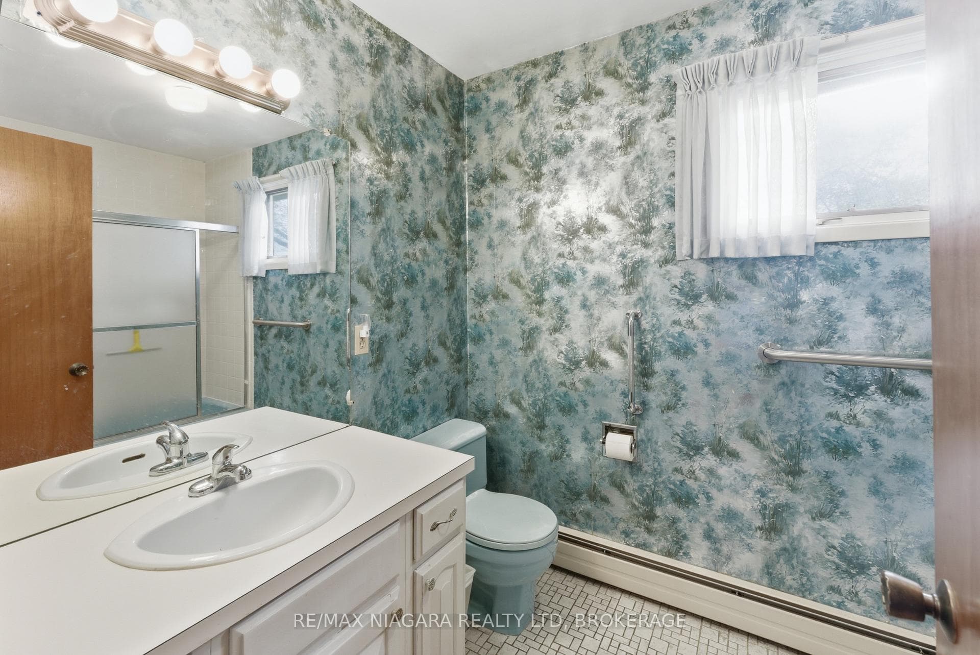 61 Melrose Drive photo 15