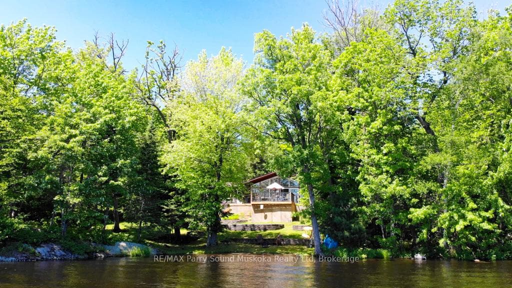 518' of Beautiful Shoreline