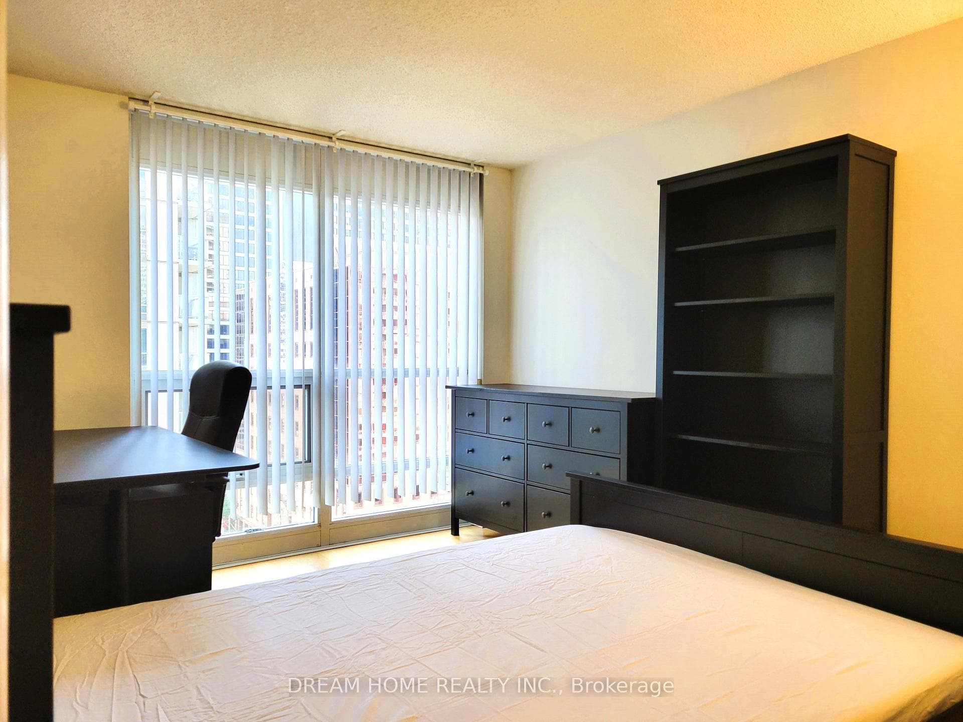 763 Bay Street Unit 1108 photo 14