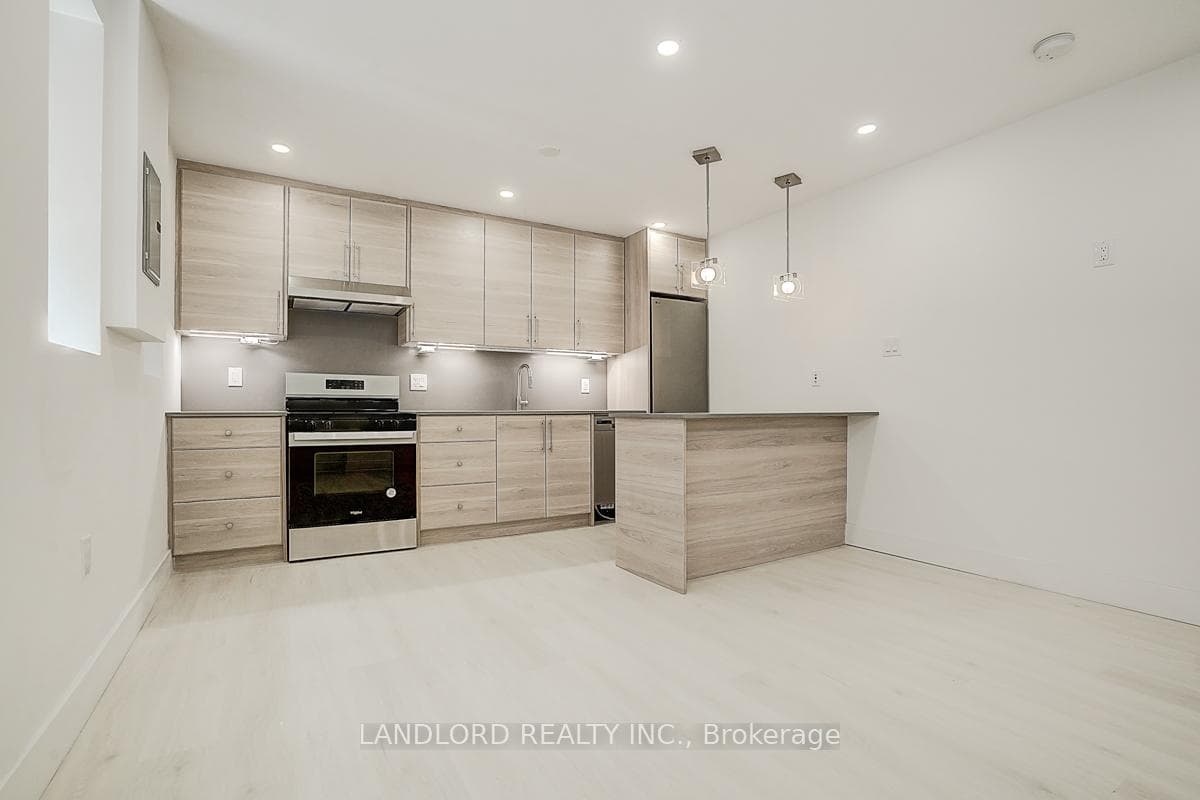 240 Durie Street Unit 206 photo 12
