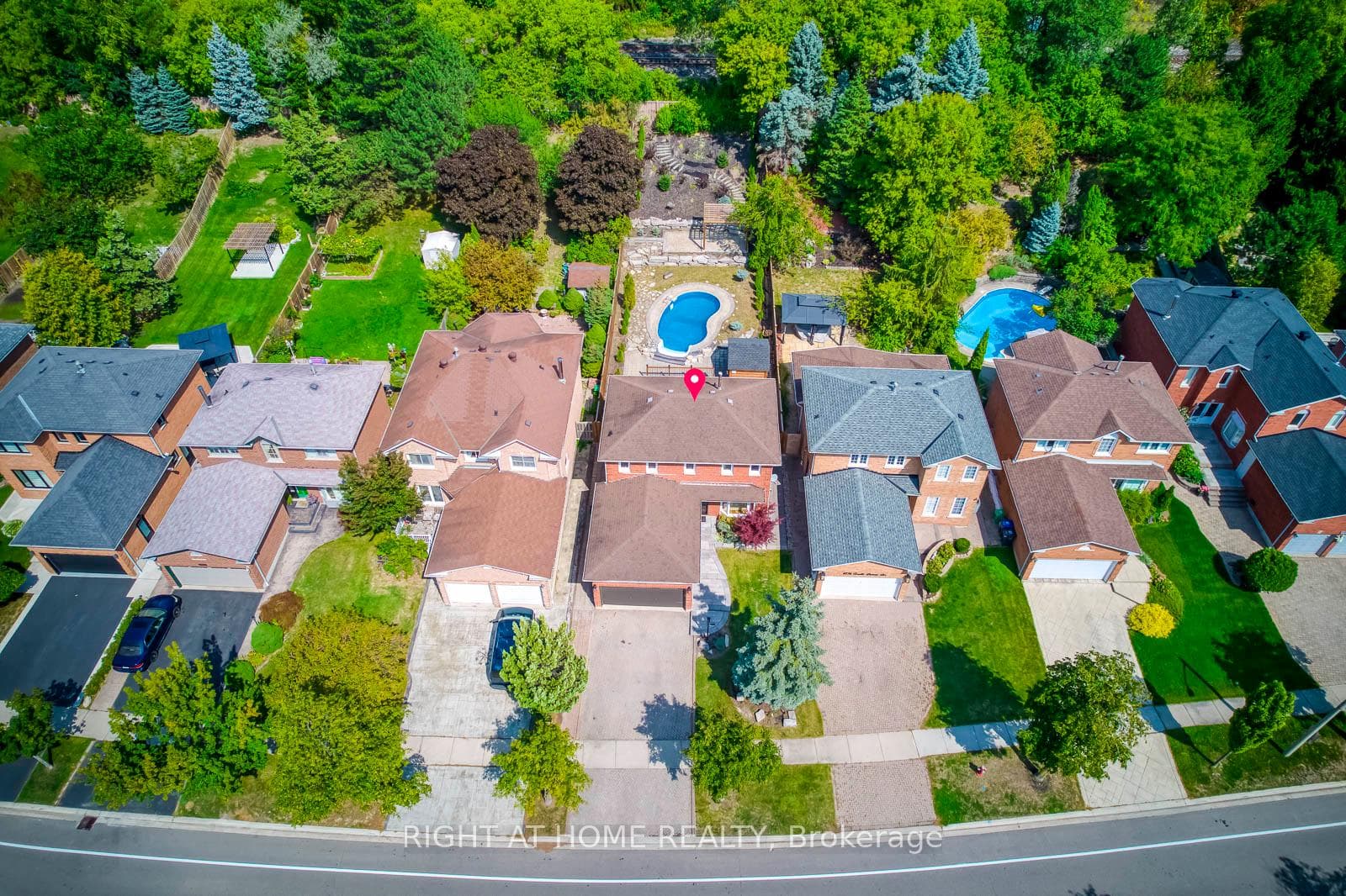 4230 Credit Pointe Drive photo 3