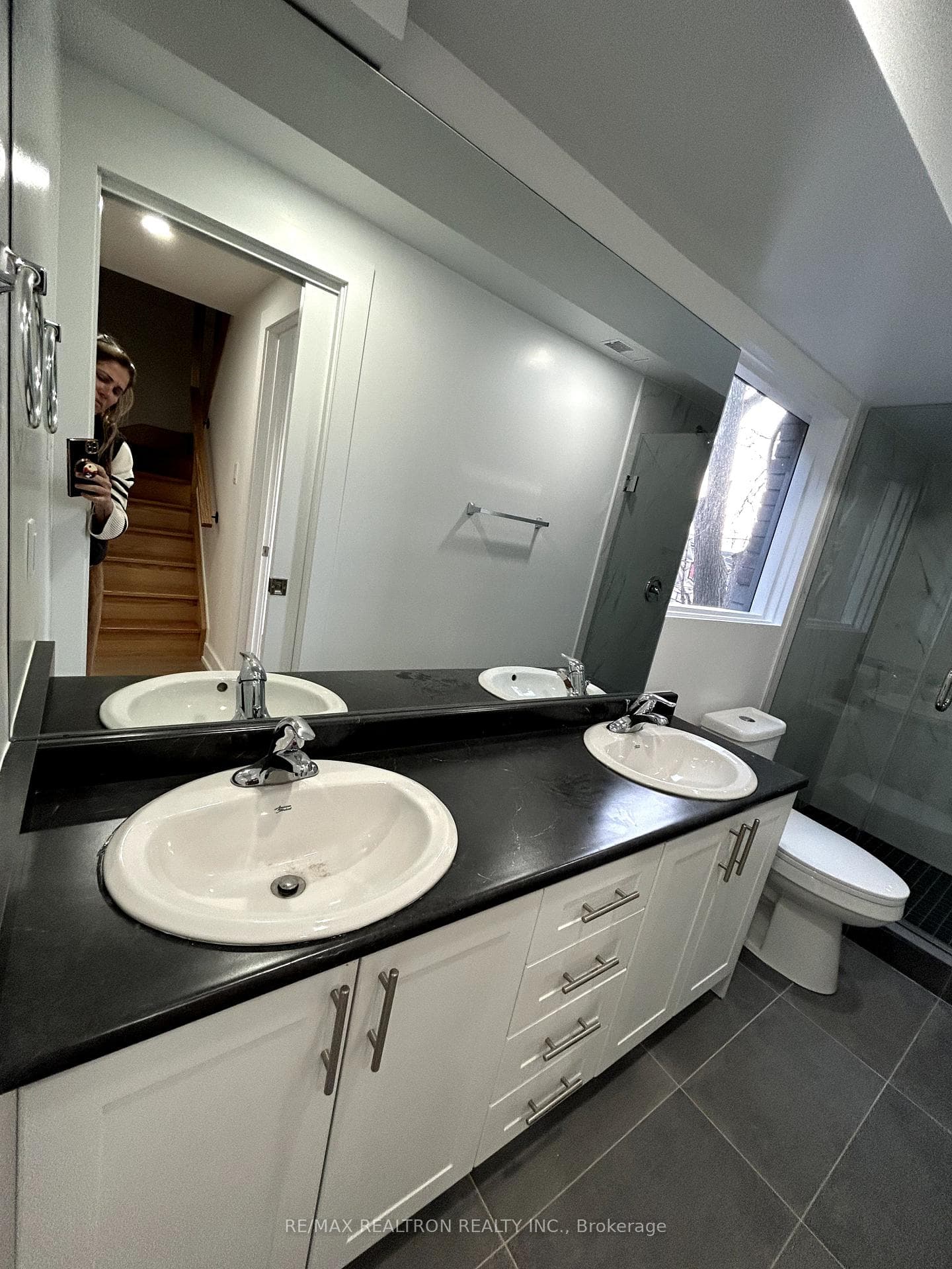 137 Curzon Street Unit 3 photo 17