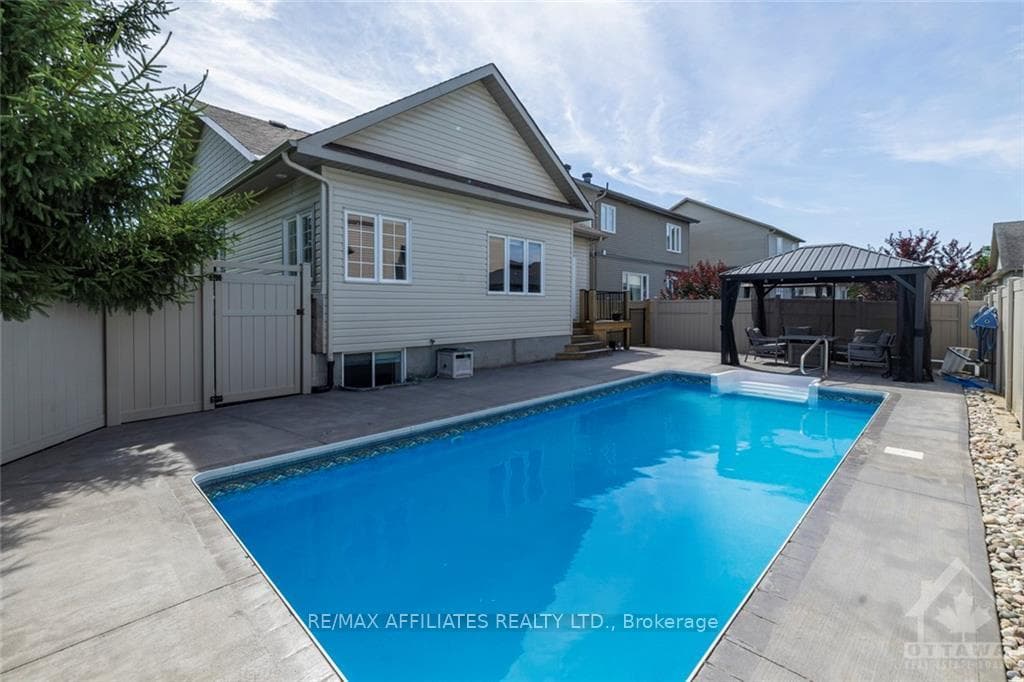 77 STONEWATER photo 29