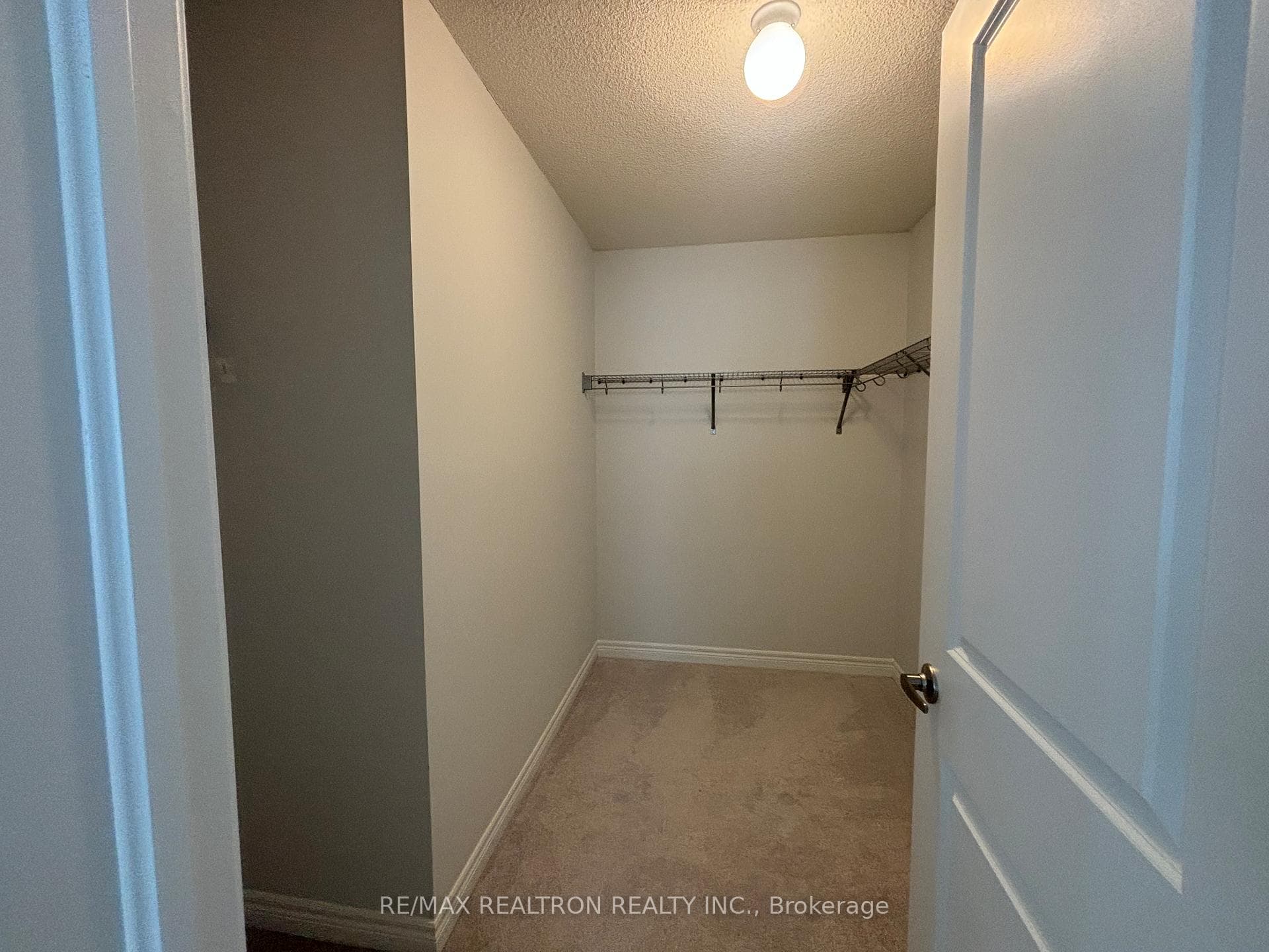 11 Father Muckle Avenue photo 24