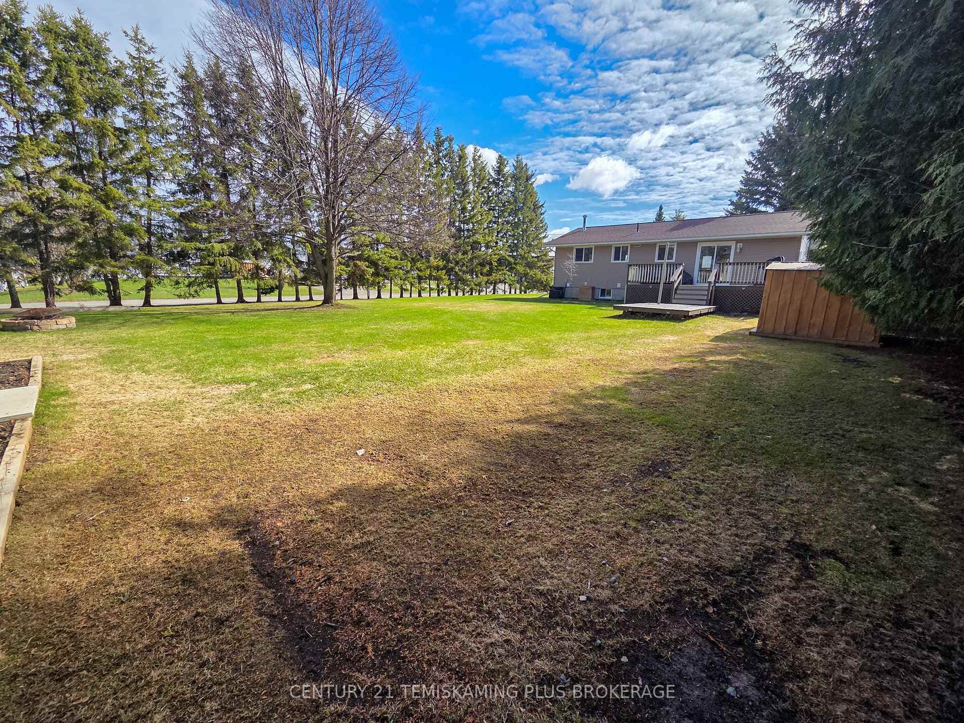 254 Laurette Street photo 40