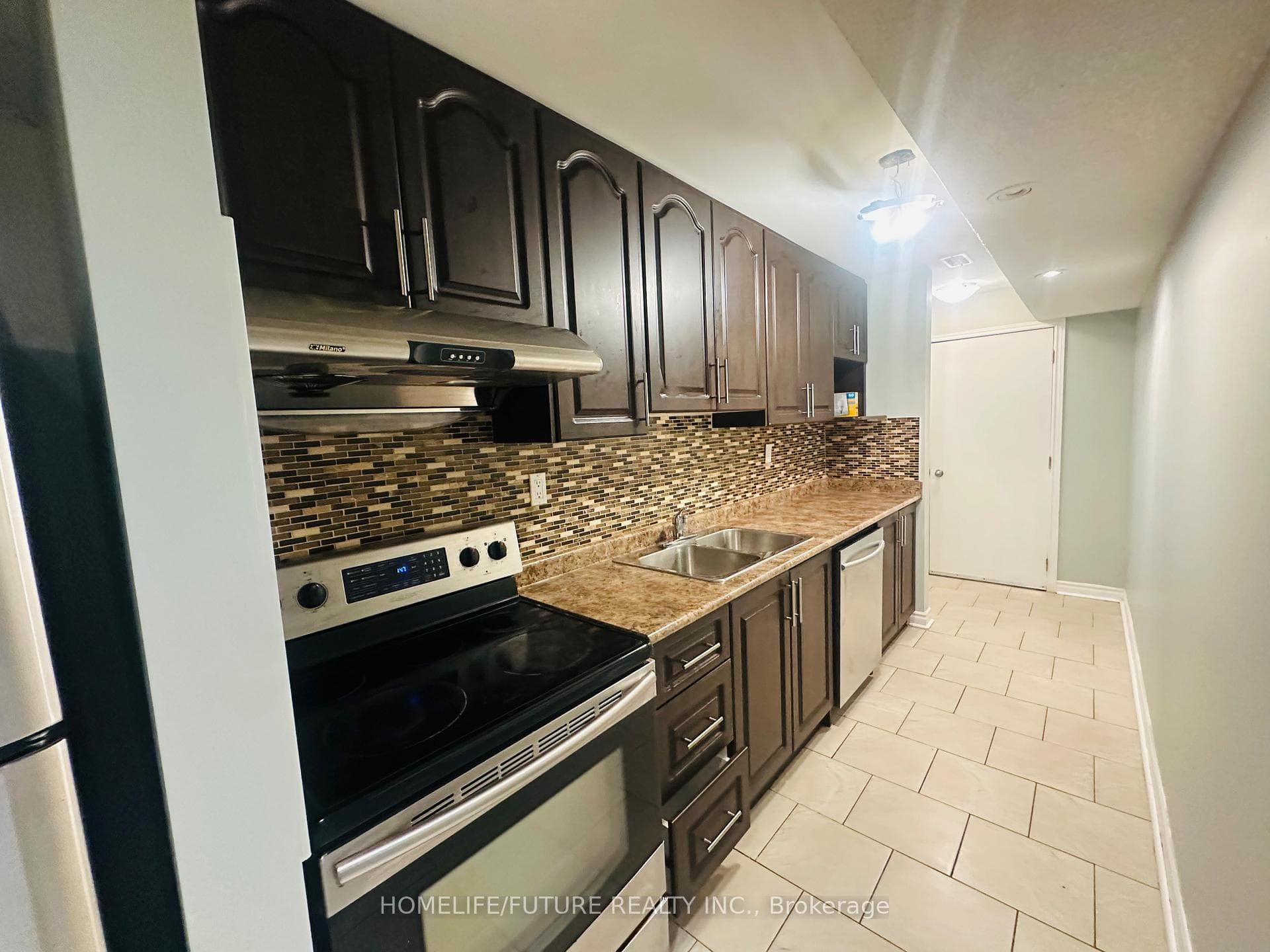 776 Mccue Drive photo 2