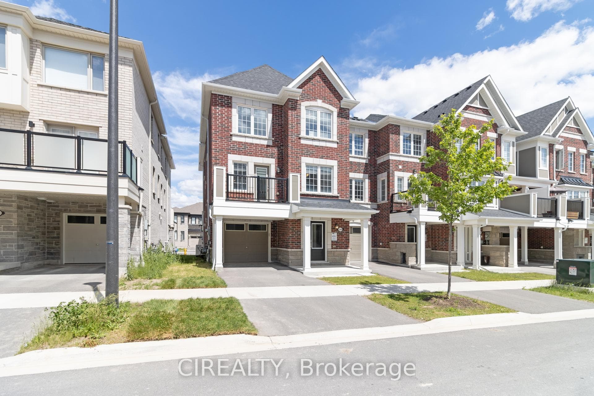garage plus driveway parking
