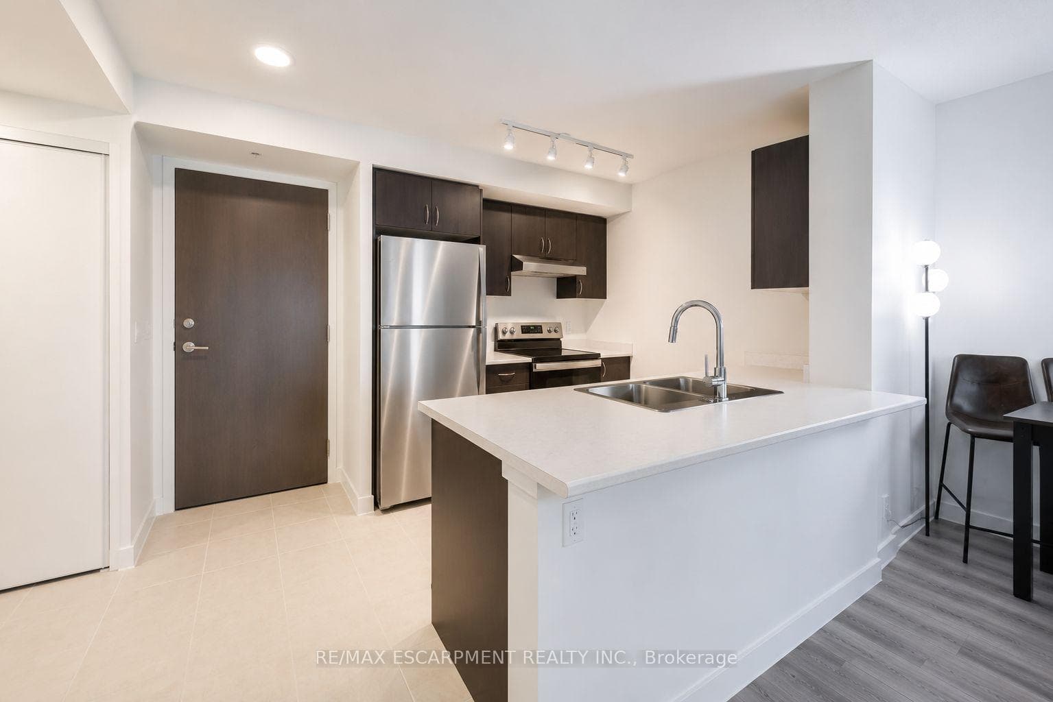 10 Wilby Crescent Unit 309 photo 7