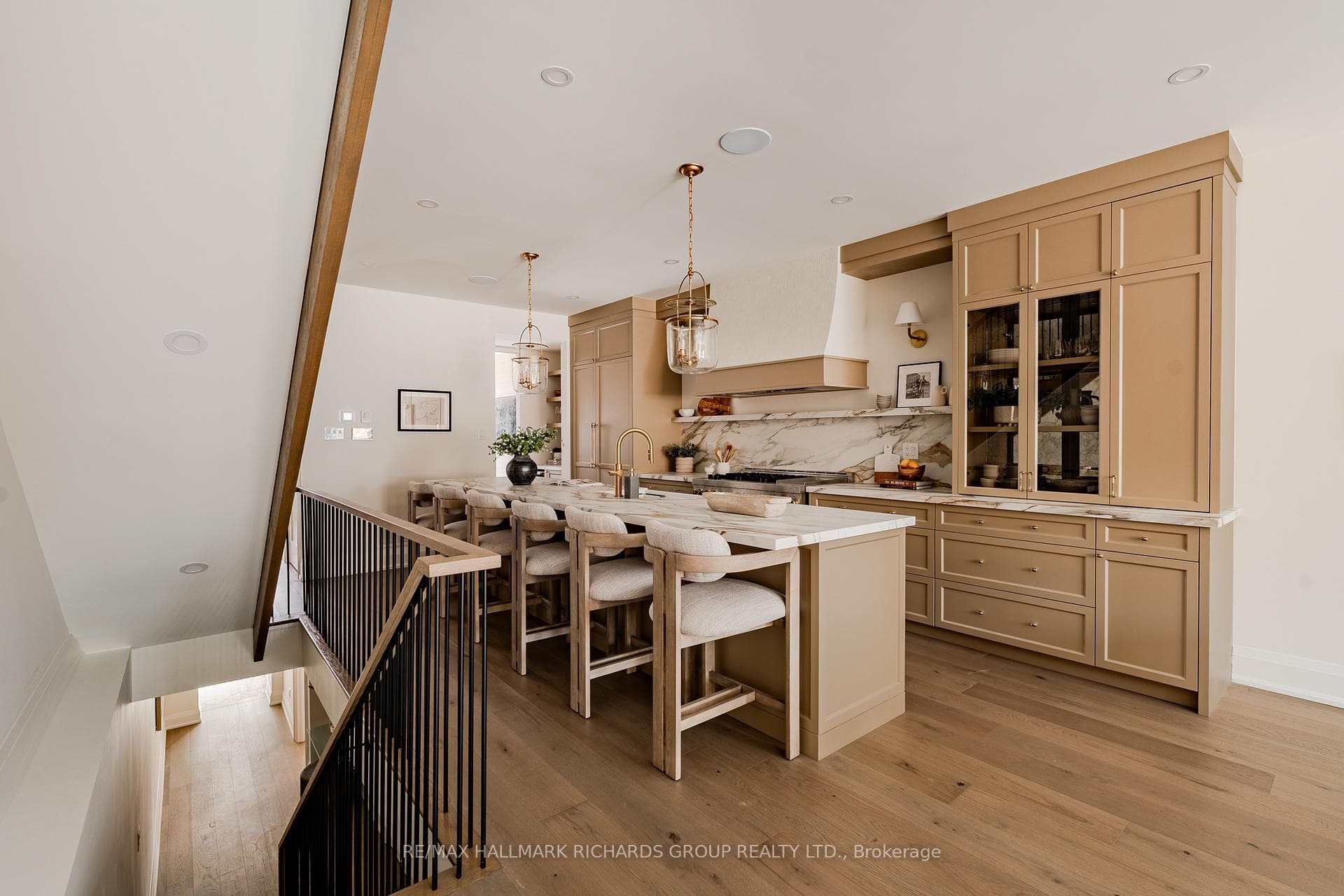 42A Elmer Avenue photo 7