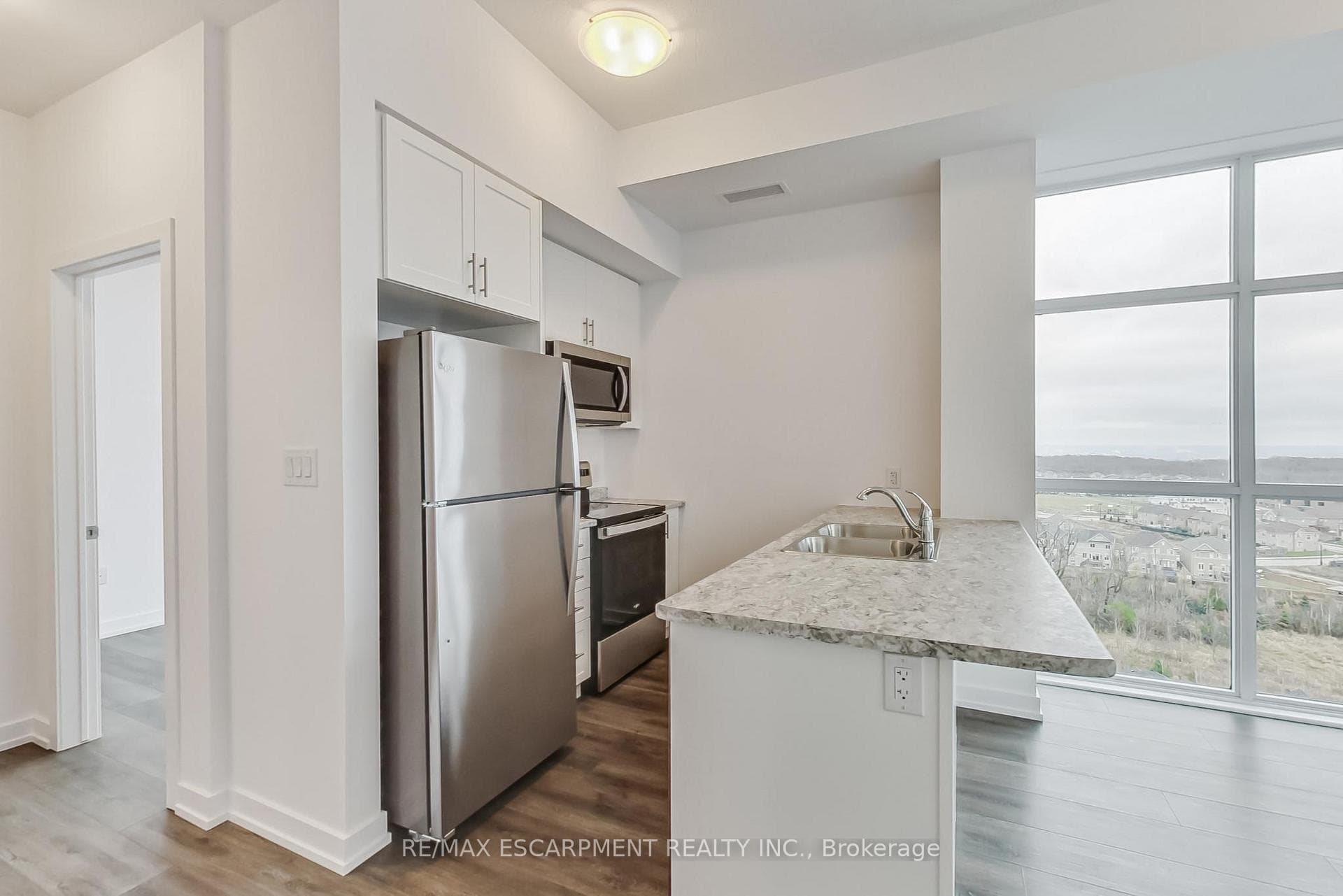 460 Dundas Street Unit 1211 photo 15