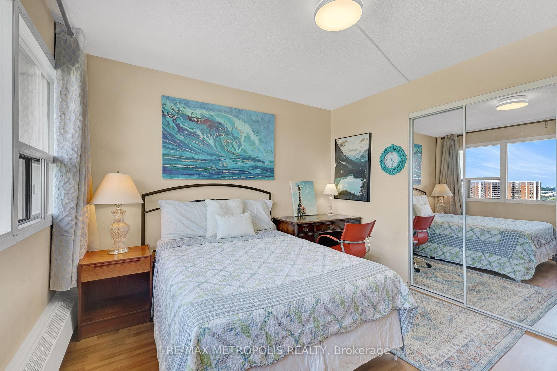 100 Leeward Glenway Unit 1801 photo 18