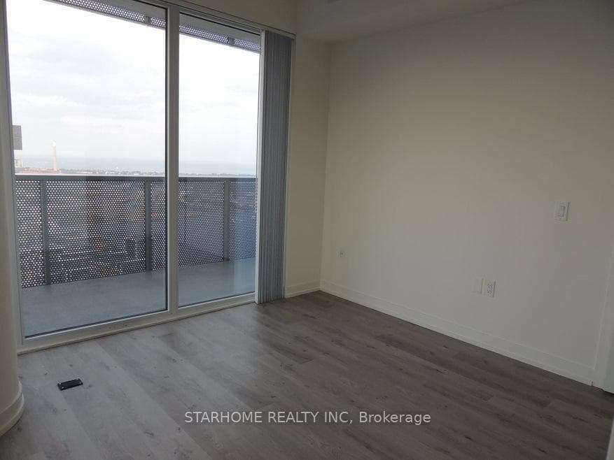 138 Downes Street Unit 5503 photo 9