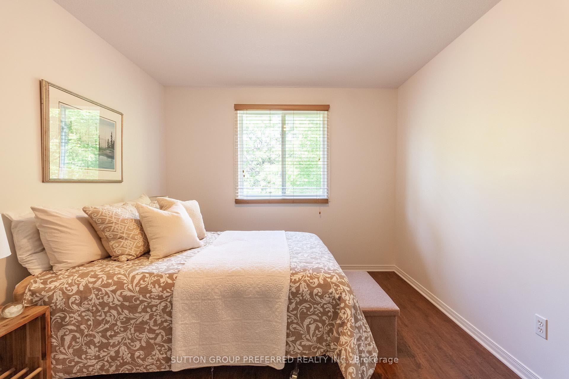 907 Blacksmith Street photo 25