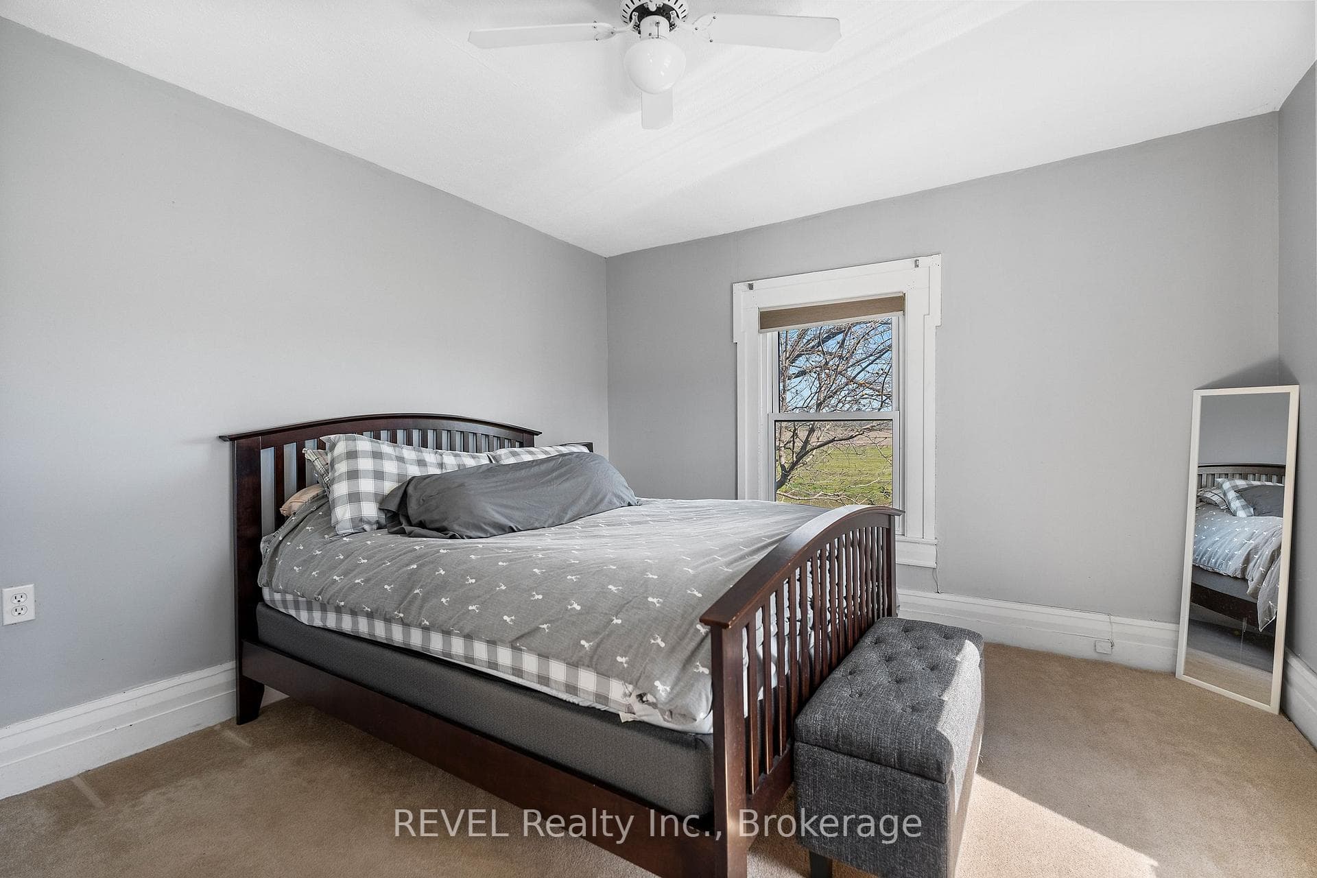 11618 Burnaby Road photo 25