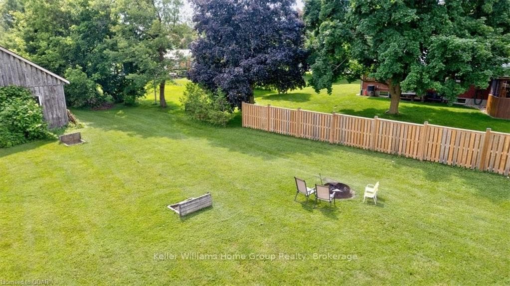 35 MUIR Crescent photo 38