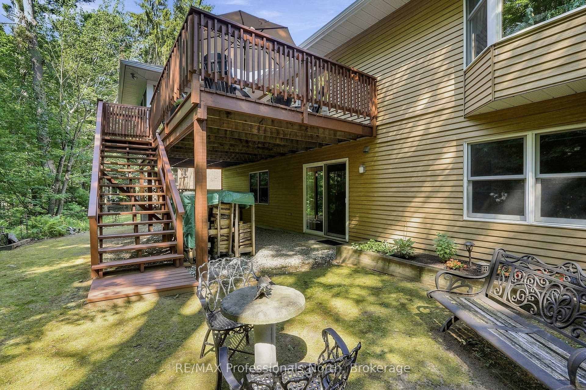 8 PALMER Court photo 21