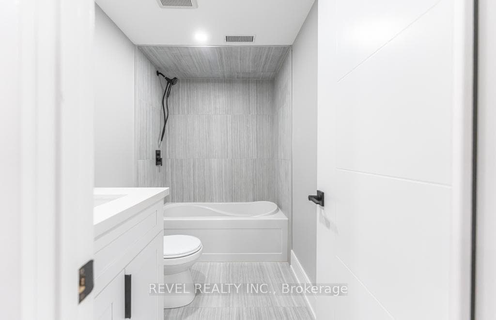 71 Diffin Drive photo 22