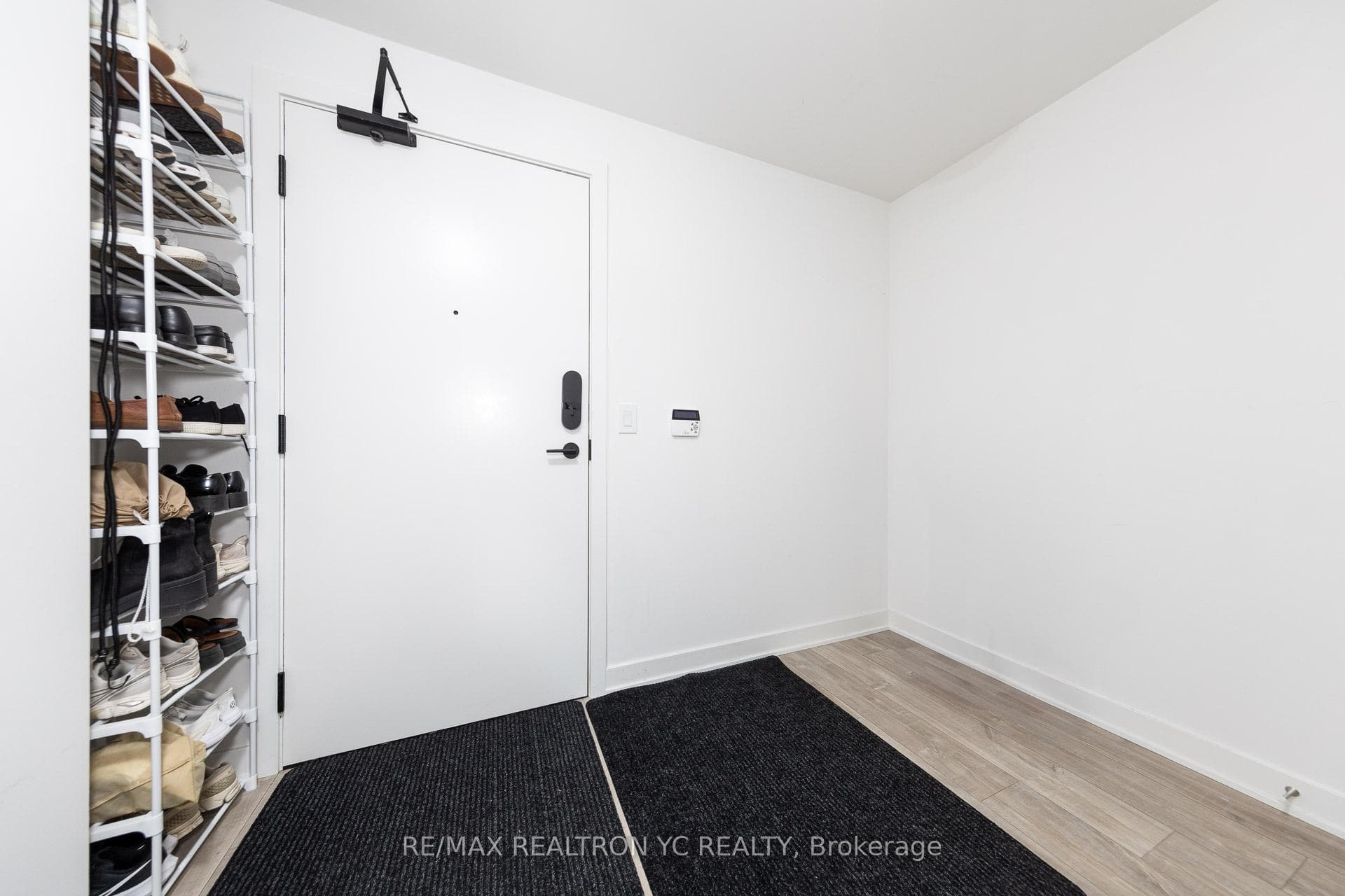 135 Lower Sherbourne Street Unit 1464 photo 2