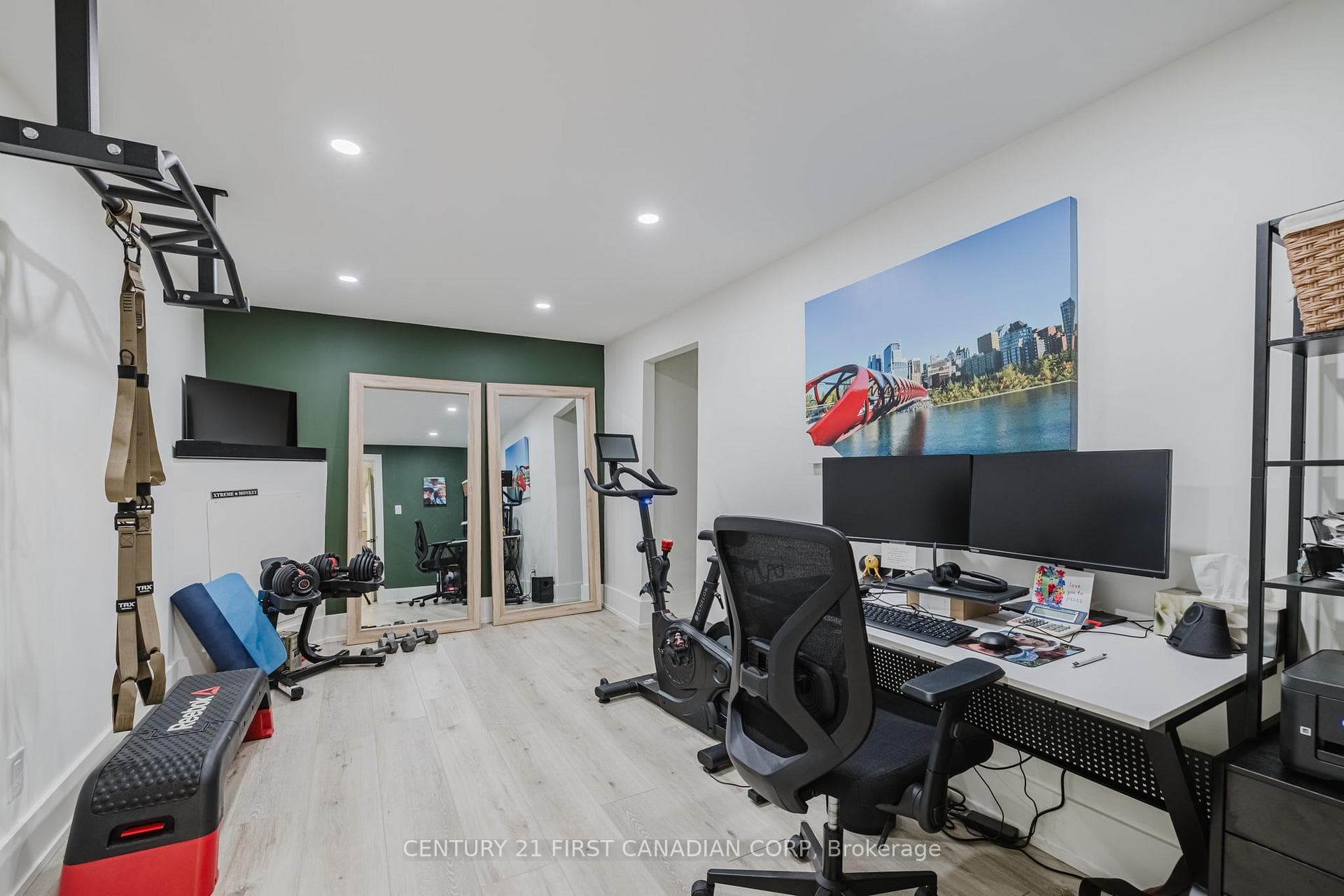 8 Lacey Crescent photo 22