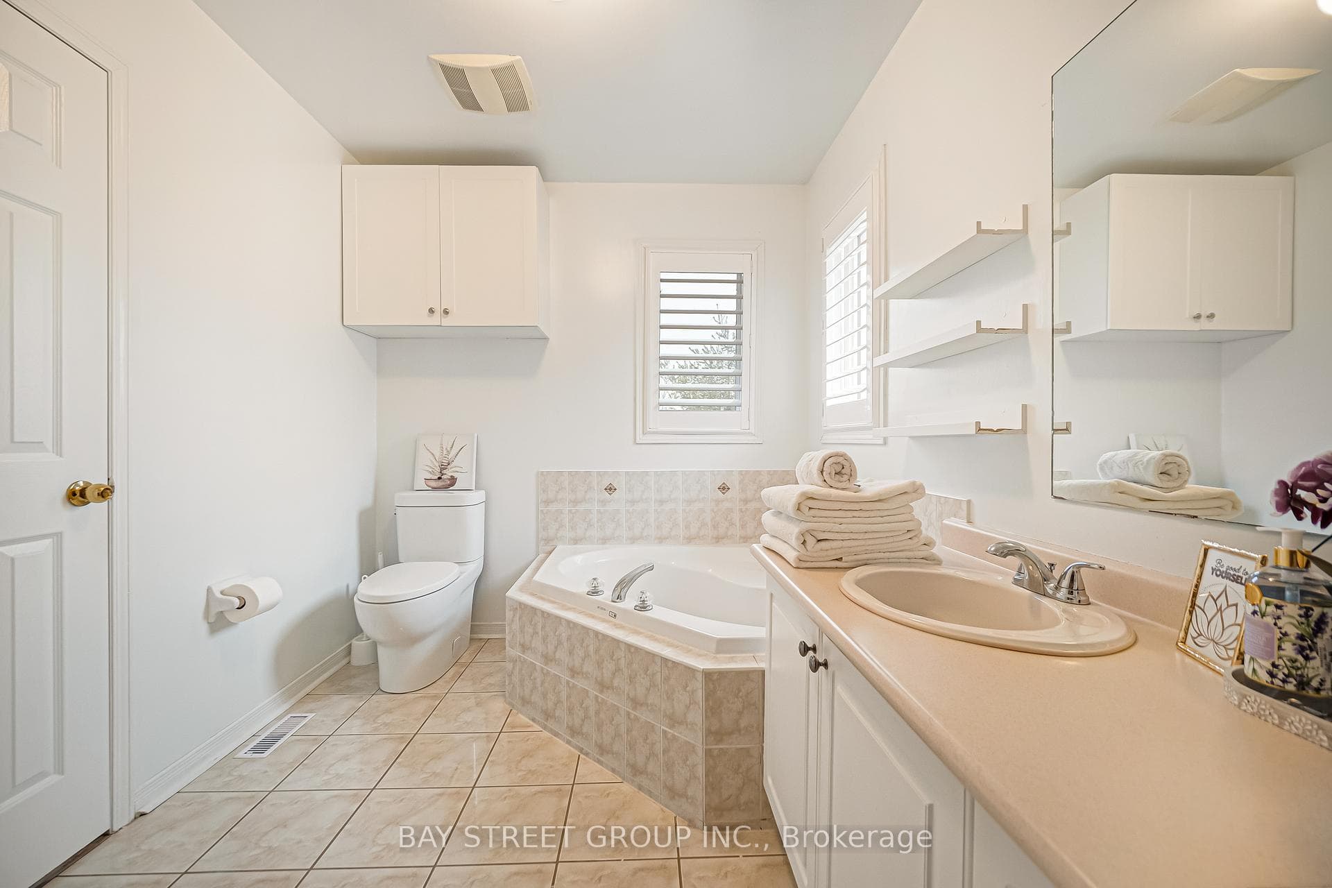 53 Brando Avenue photo 27