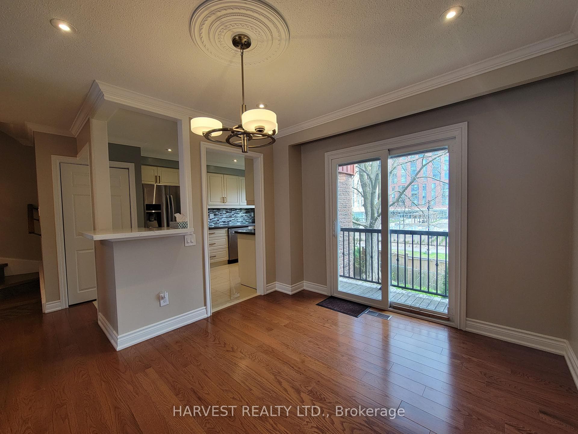 55 Ashglen Way photo 10