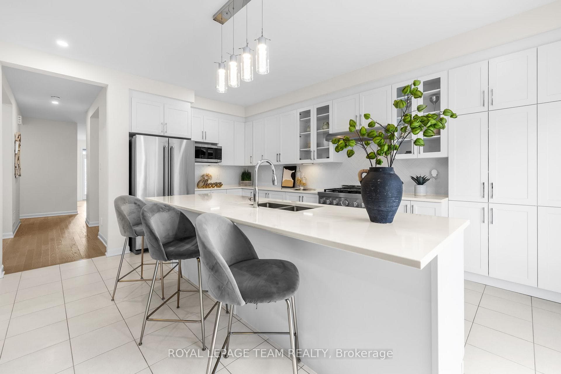800 Cappamore Drive photo 8