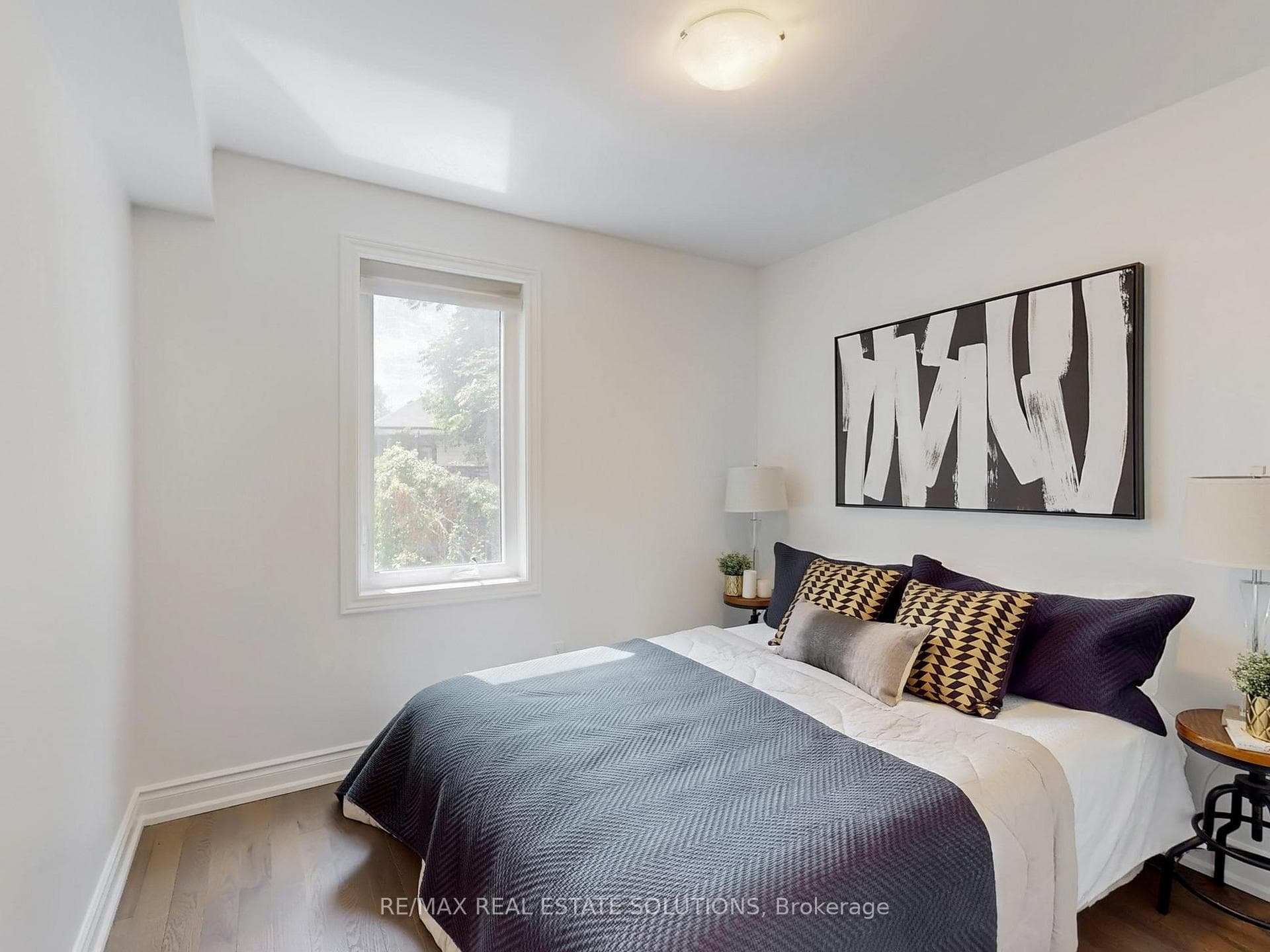 114 Booth Avenue photo 14