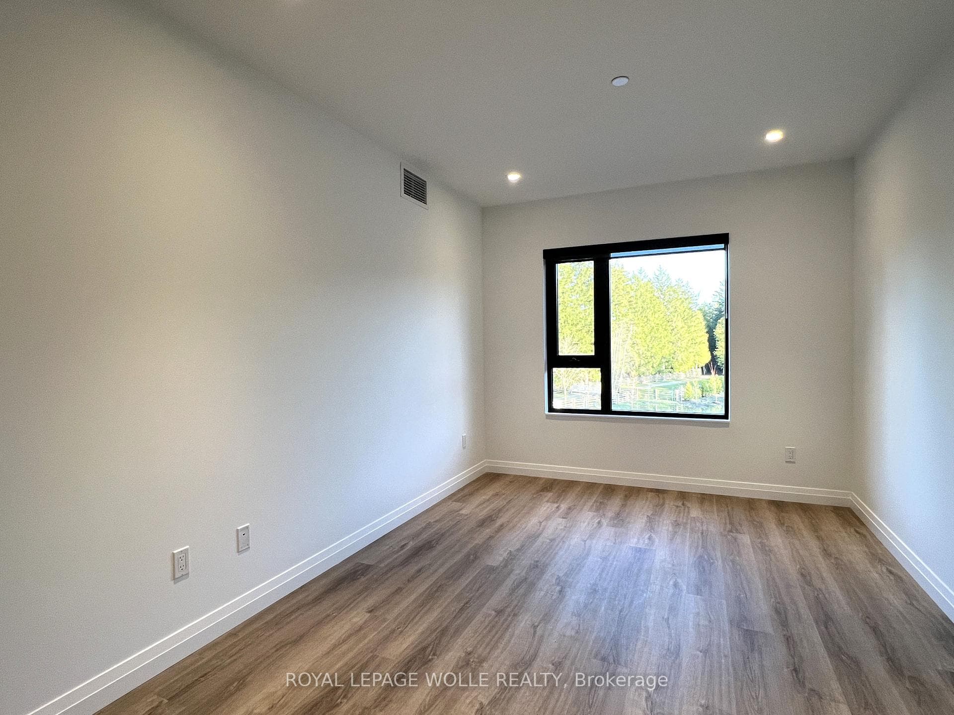 525 New Dundee Road Unit 205 photo 11