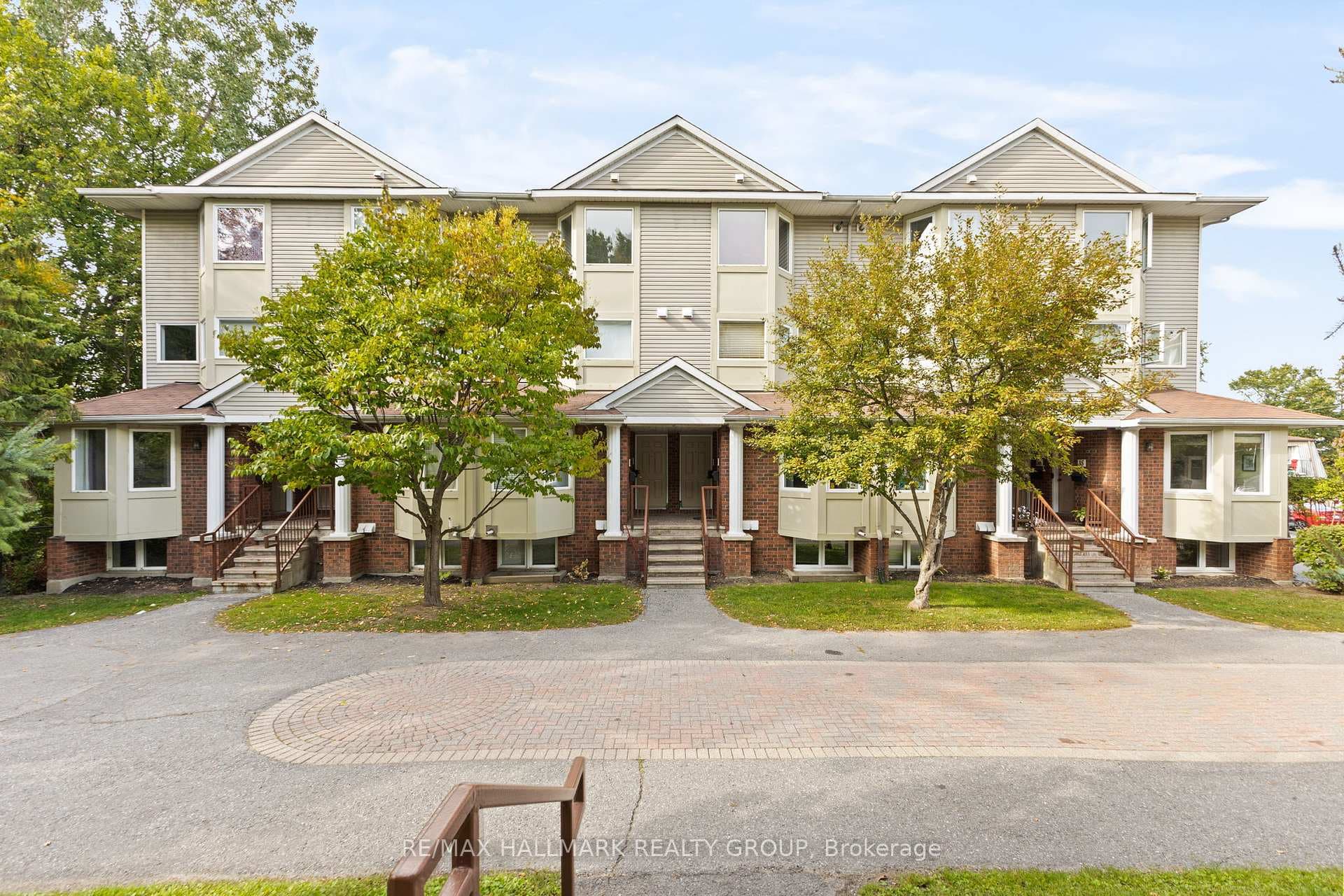 1400 Wildberry Court Unit 35 photo 2