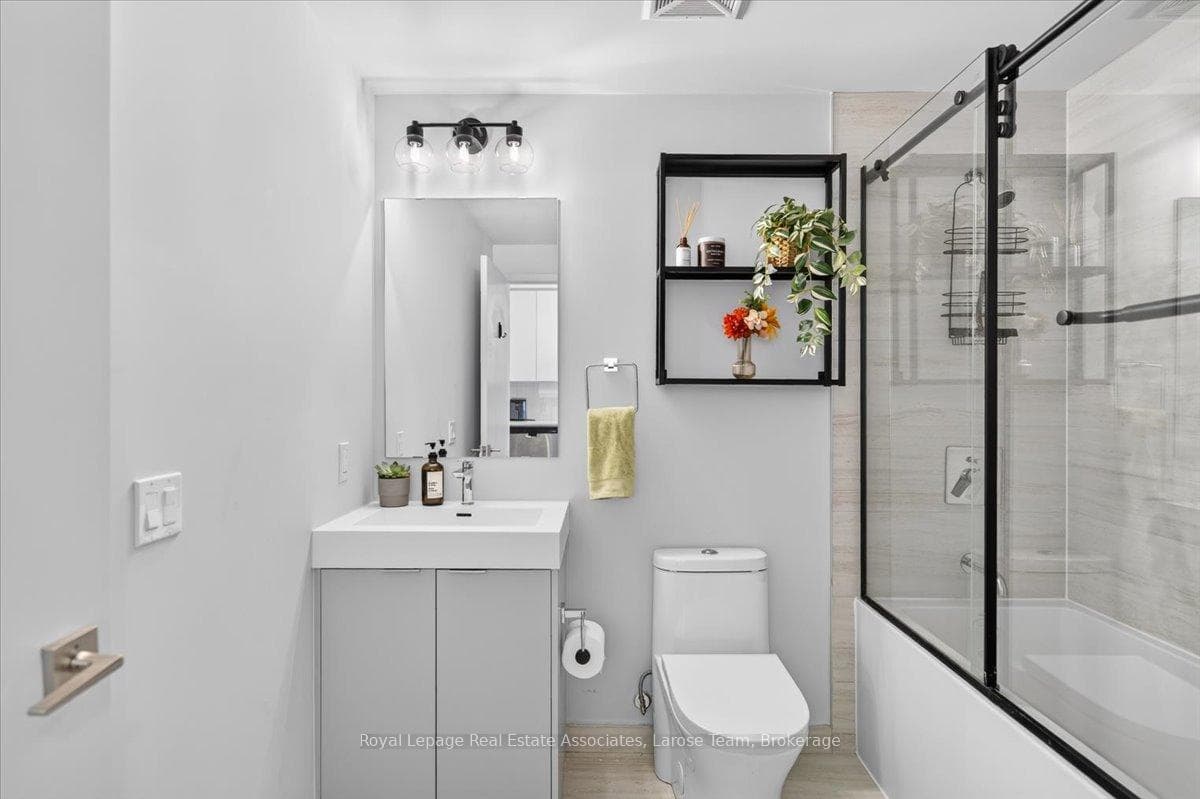 2920 Highway 7 Road Unit 3707 photo 19