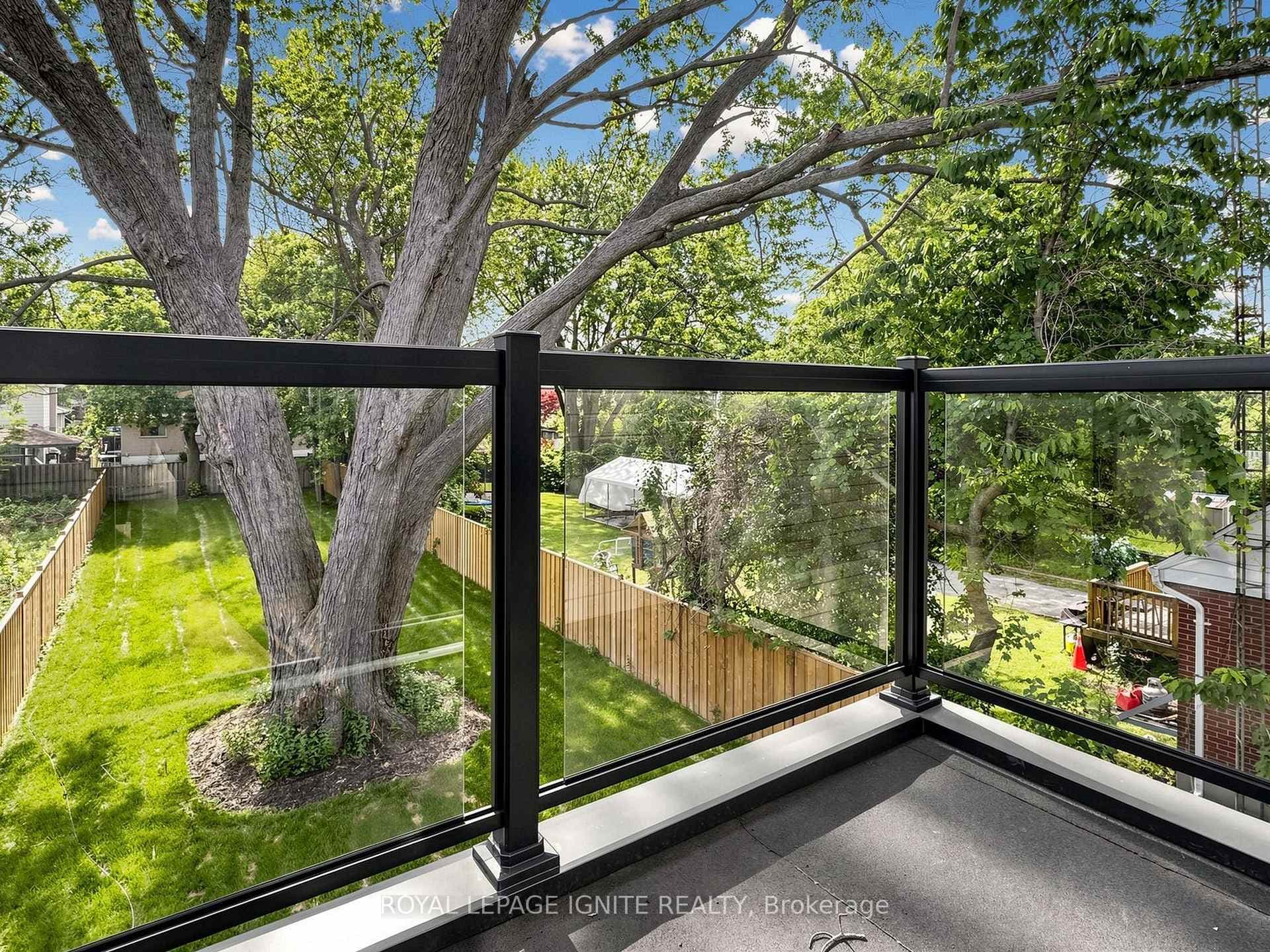 160 Manse Road photo 47