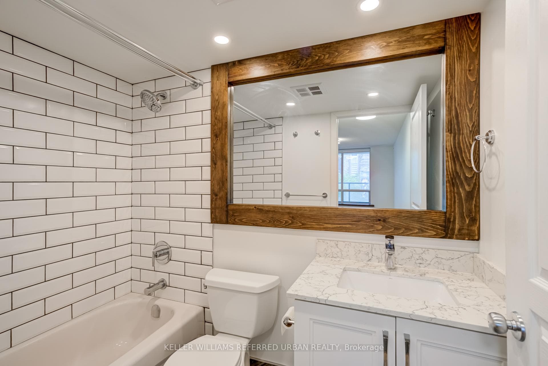 1765 Queen Street Unit 312 photo 12
