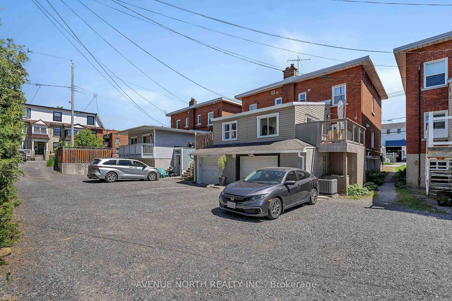 1091 Gladstone Avenue photo 43